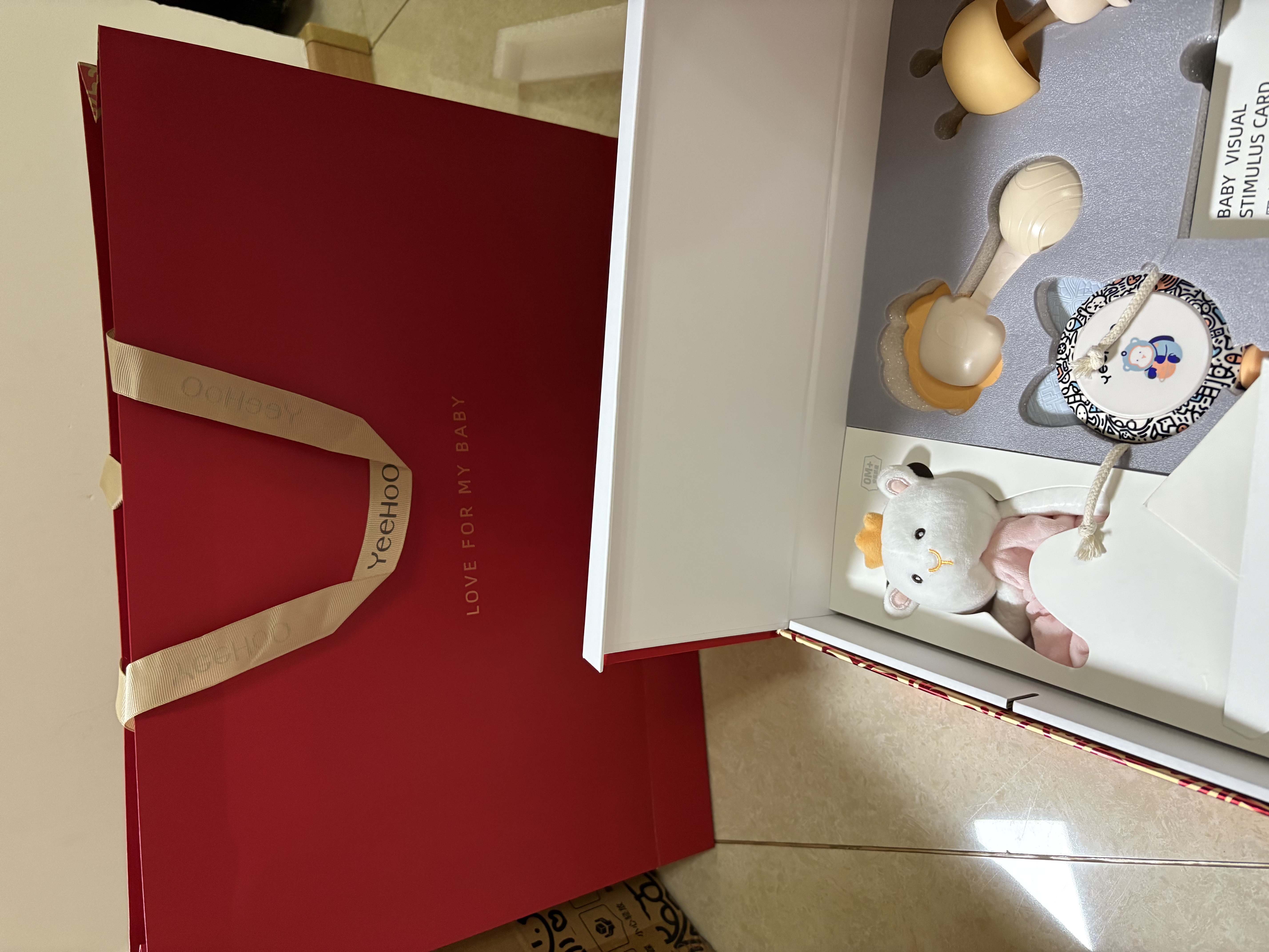 英氏（YEEHOO）新生儿见面礼婴儿玩具礼盒满月0-1岁安抚0-6月宝宝用品生日礼物 实拍图