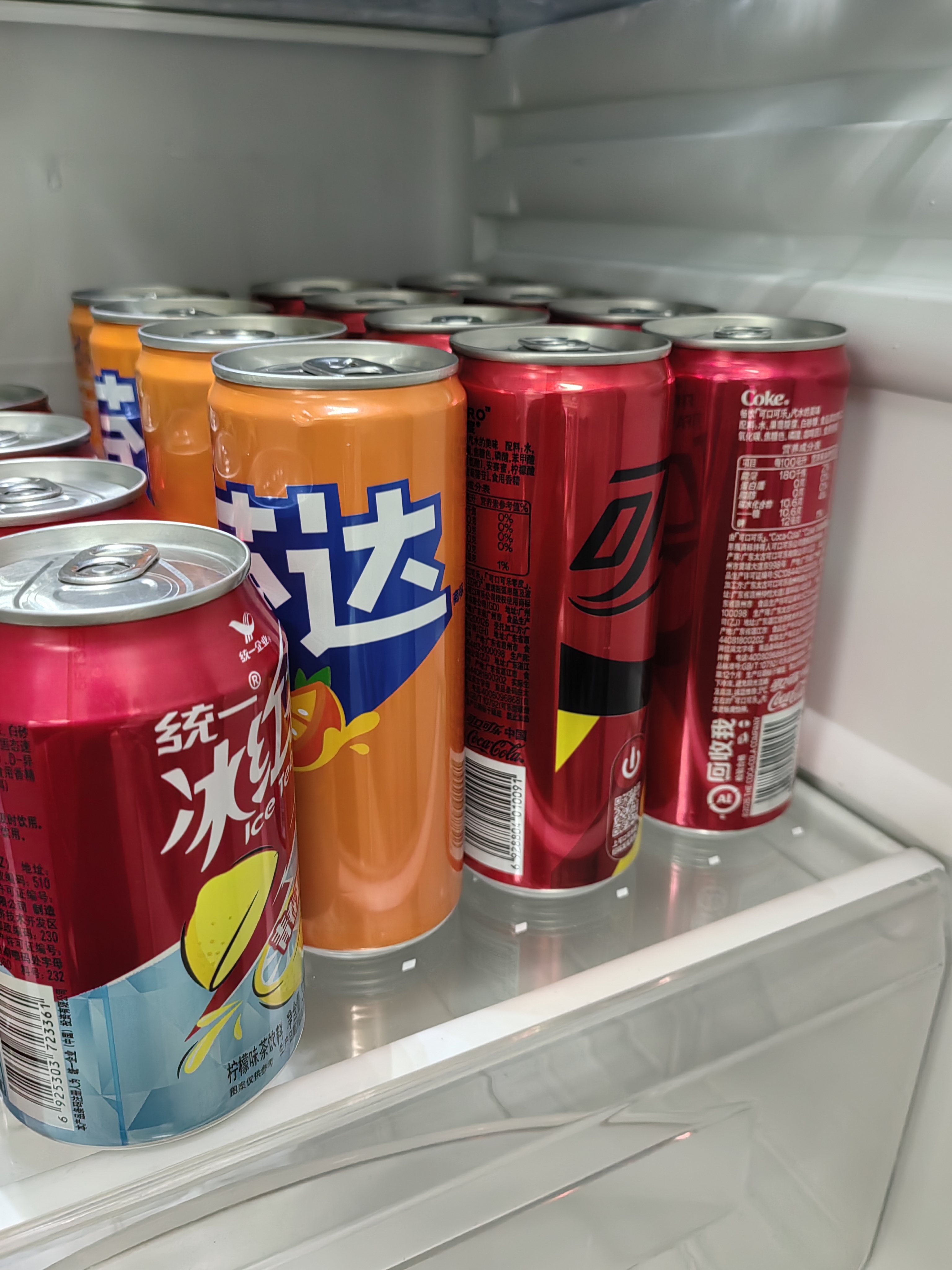 统一 冰红茶 罐装柠檬红茶饮料 310ML*24罐 整箱装 新旧包装交替发货 实拍图