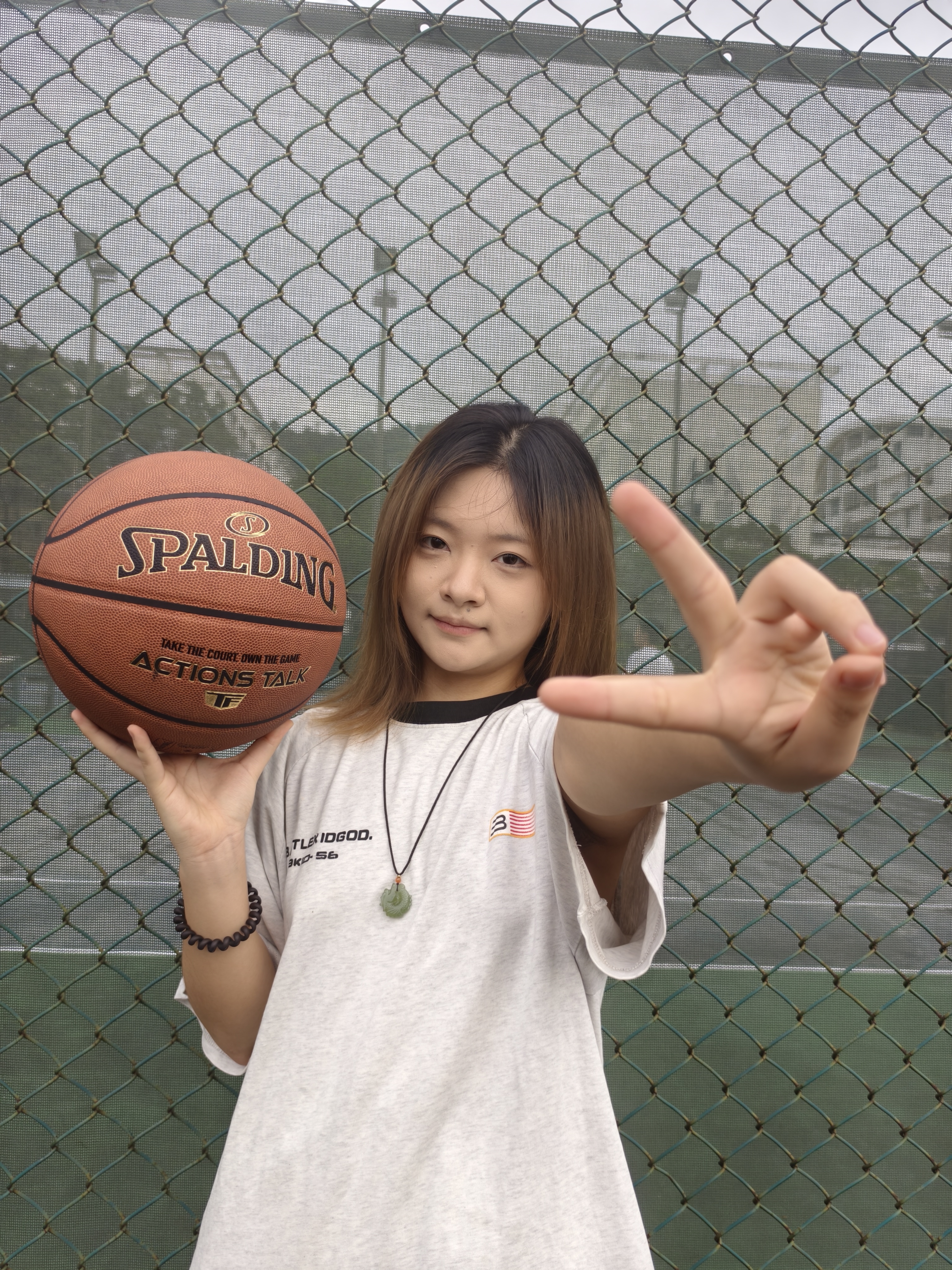 斯伯丁（SPALDING）篮球TF系列类牛皮手感室外水泥地高弹耐磨青少年成人7号赛事用球 实拍图