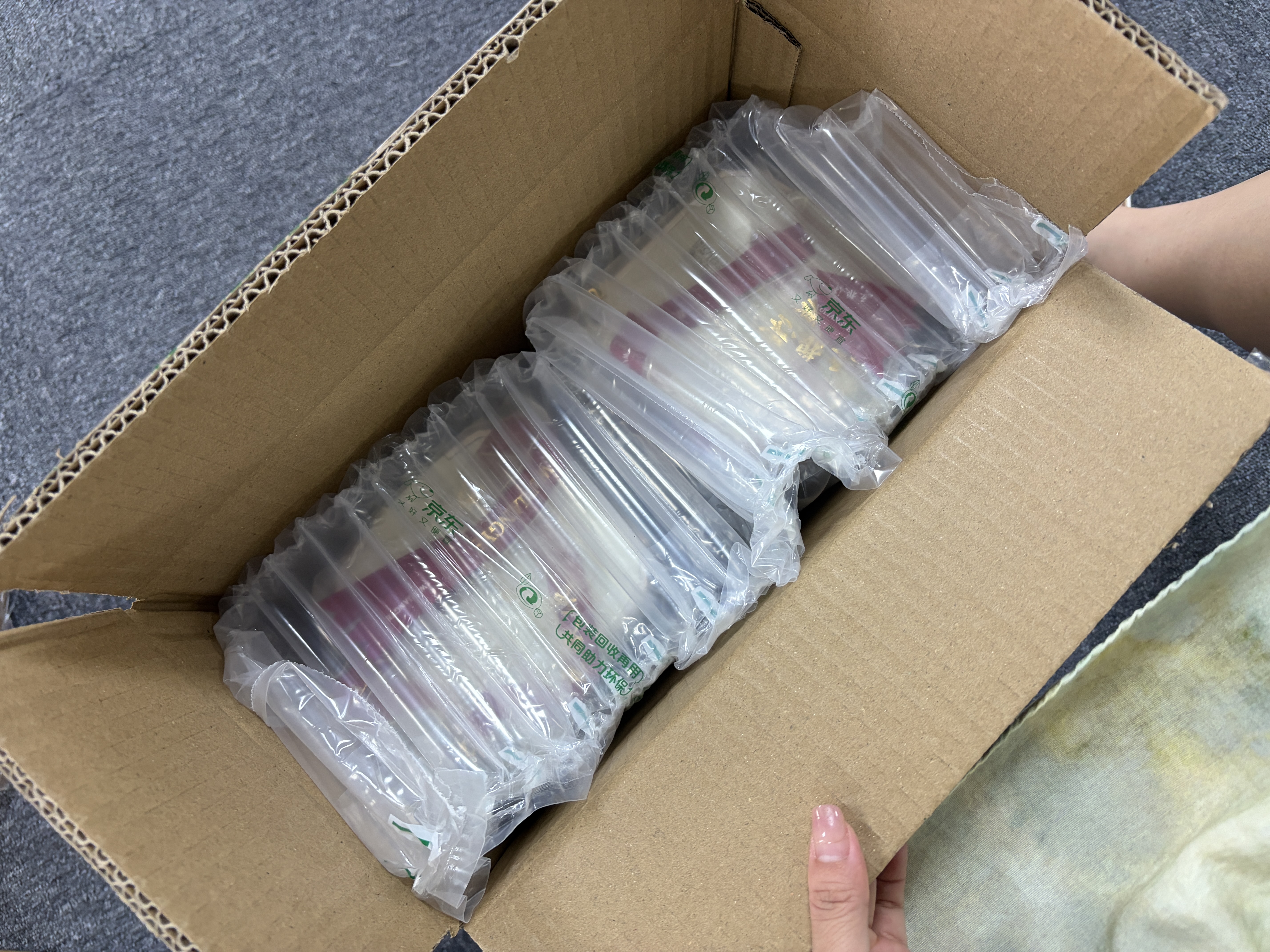 五粮液 普五八代 浓香型白酒 52度 500ml 官方授权 酒厂直供 单瓶 实拍图