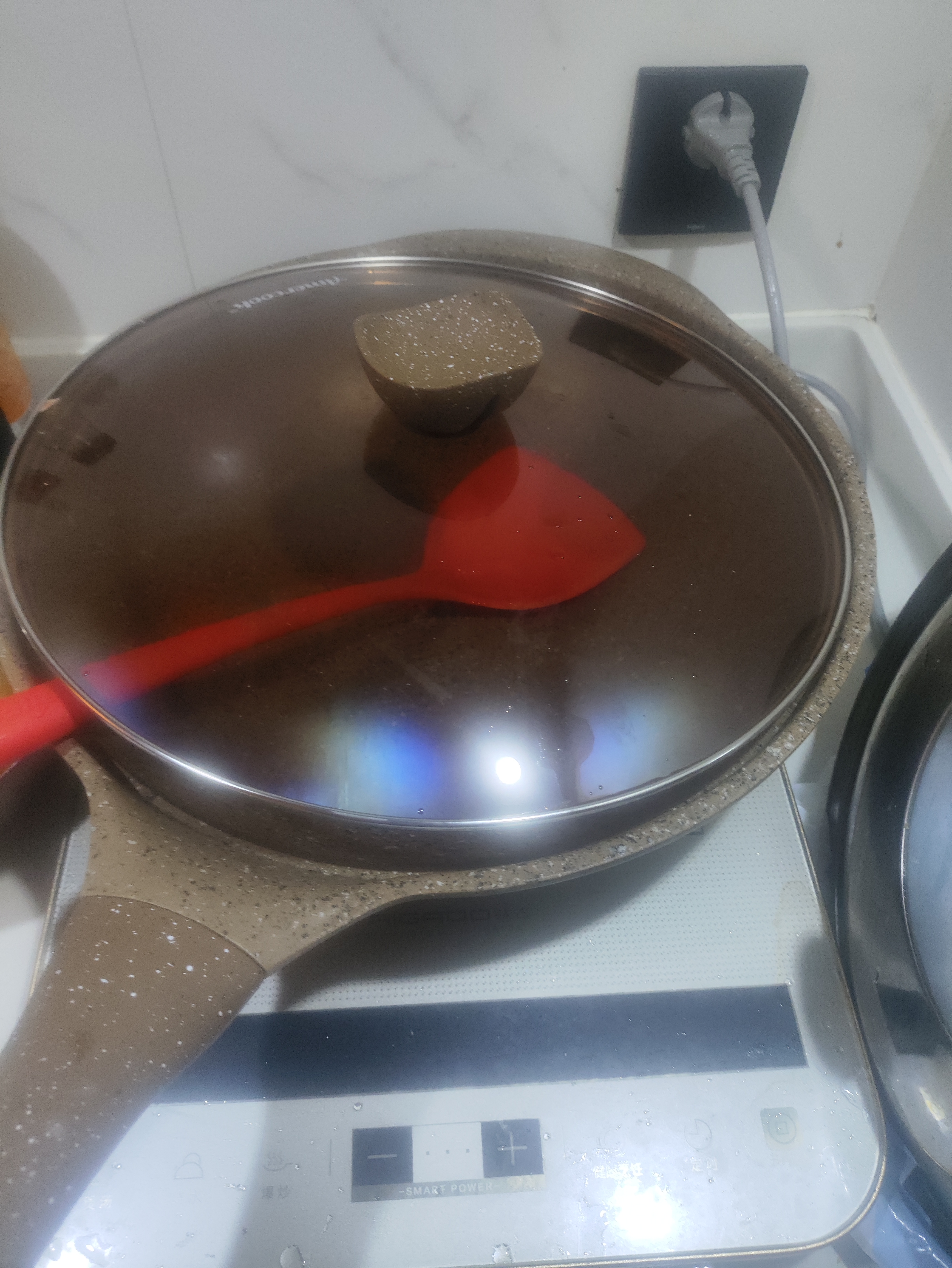 Amercook阿尔菲塔花岗岩钛炒锅不粘锅 麦饭石系列不沾炒菜锅 有钛0氟涂层 【新三代含钛】花岗岩炒锅 32cm 实拍图