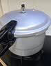 双喜 高压锅铝合金燃气电磁炉通用防爆家用压力锅24CM/7.5L【蒸格款】 实拍图