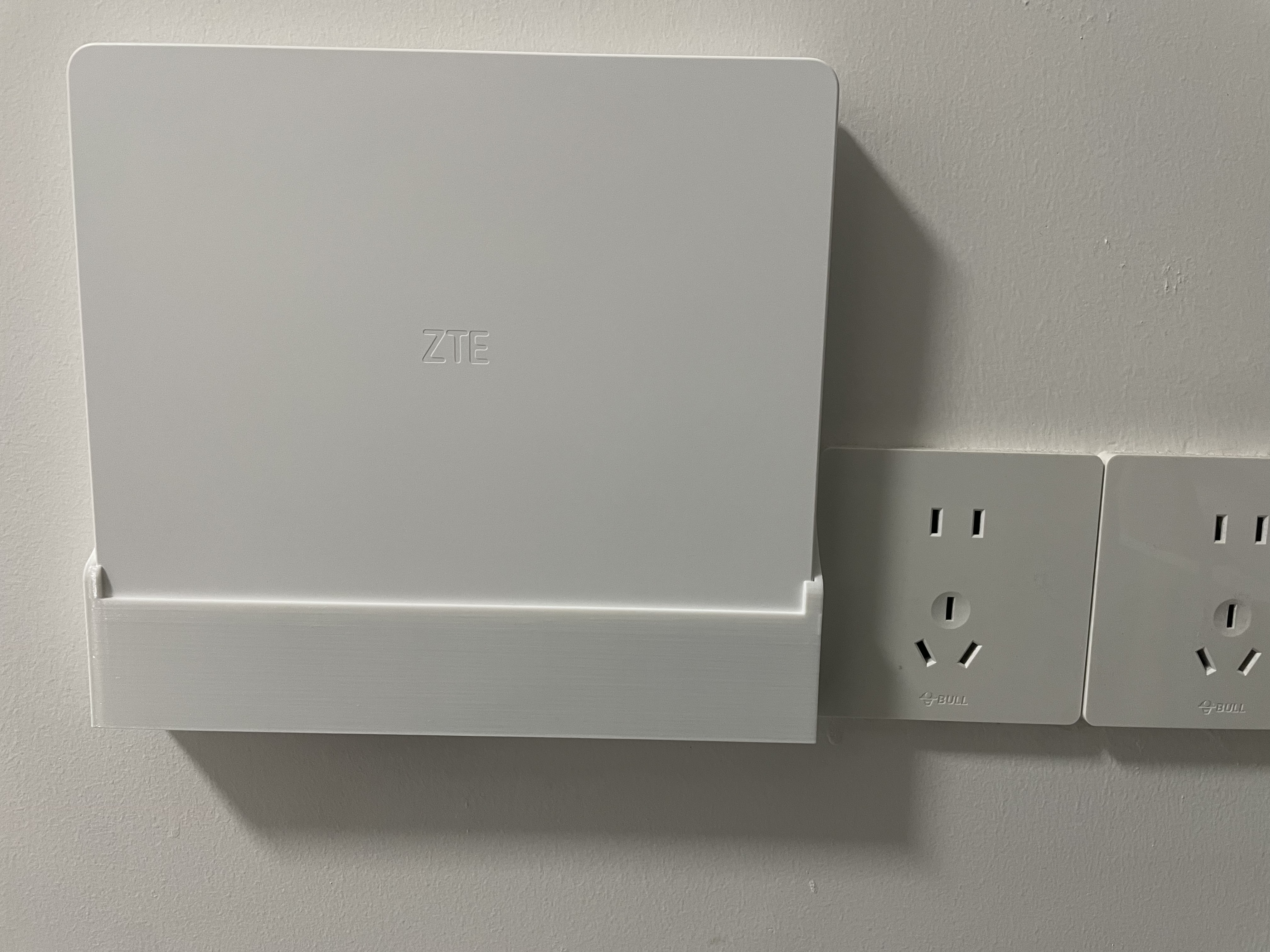 中兴（ZTE）晴天PoE 子路由(单只装)  需搭配套装使用 子母路由全覆盖 AC+AP穿墙王 星云系列 实拍图