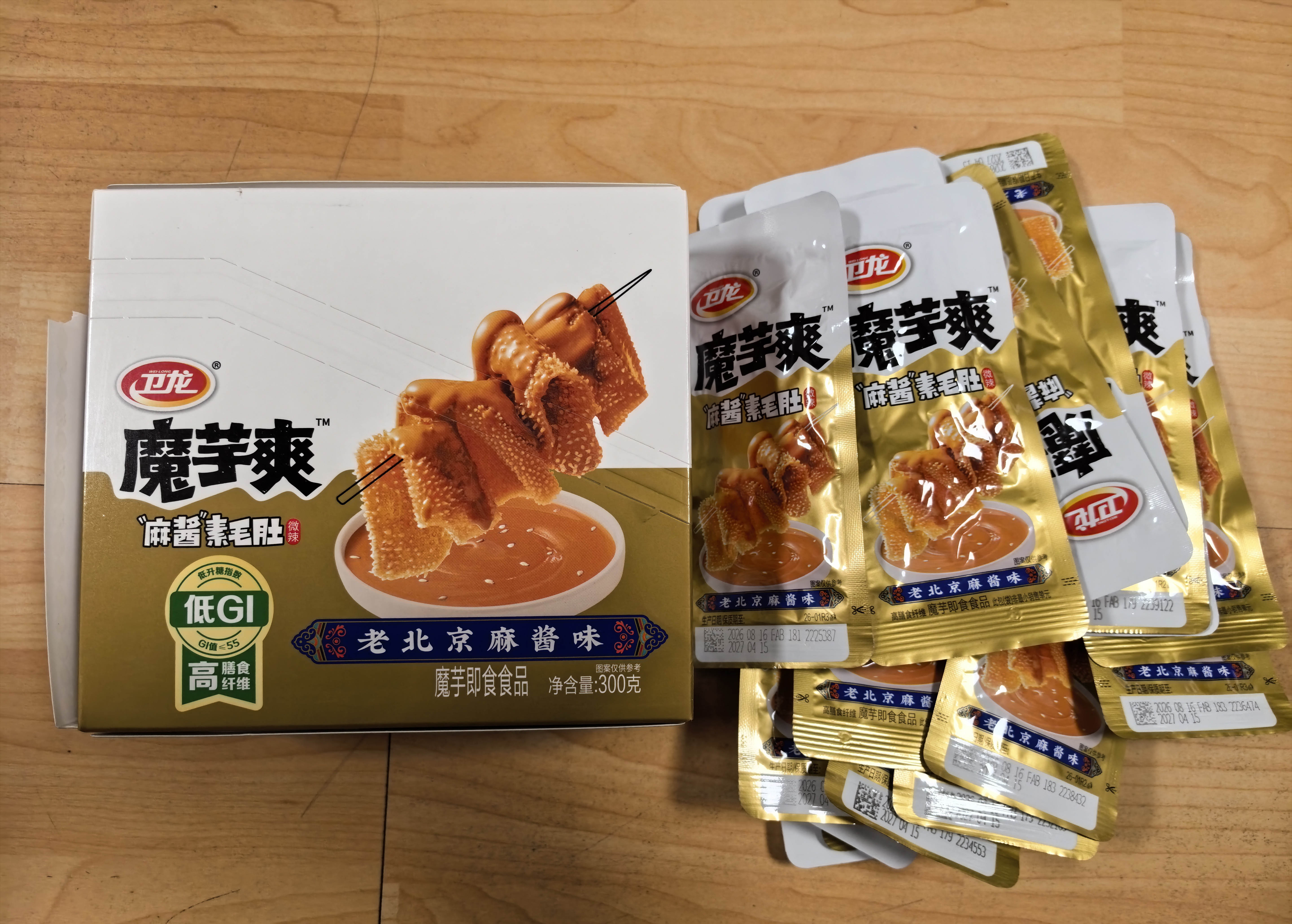卫龙魔芋爽 素毛肚 麻酱味 休闲便携零食 300g（约20包）盒袋随机发货 实拍图