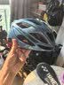 永久（FOREVER）骑行头盔自行车头盔公路山地车头盔安全帽男女款防撞单车装备 基础款-蓝色【国标认证 轻盈透气】 双膜一体防震【适合头围57-63cm】 实拍图