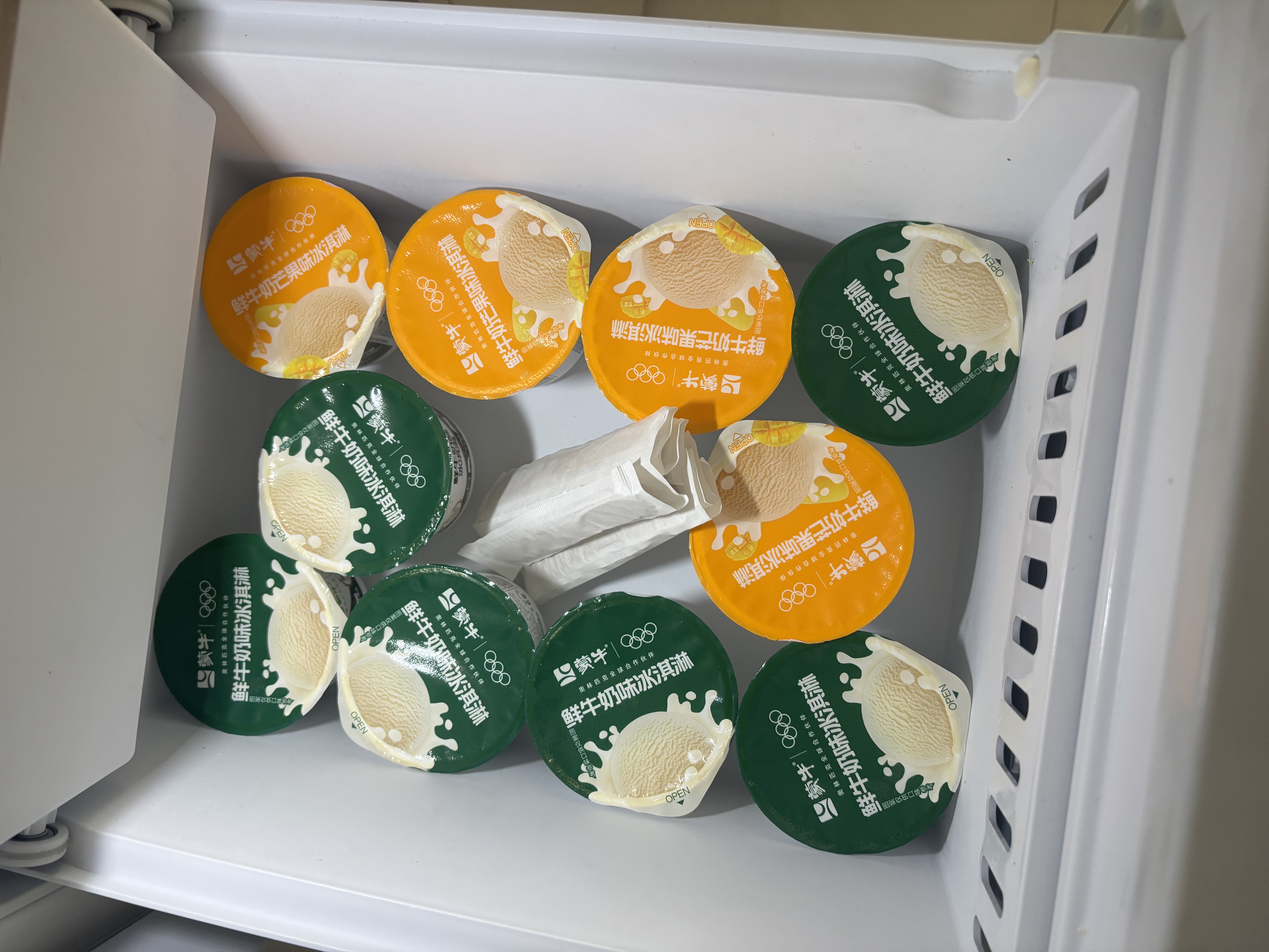 蒙牛鲜奶杯90gx6(鲜牛奶味*3+芒果味*3） 鲜牛乳≥50% 实拍图