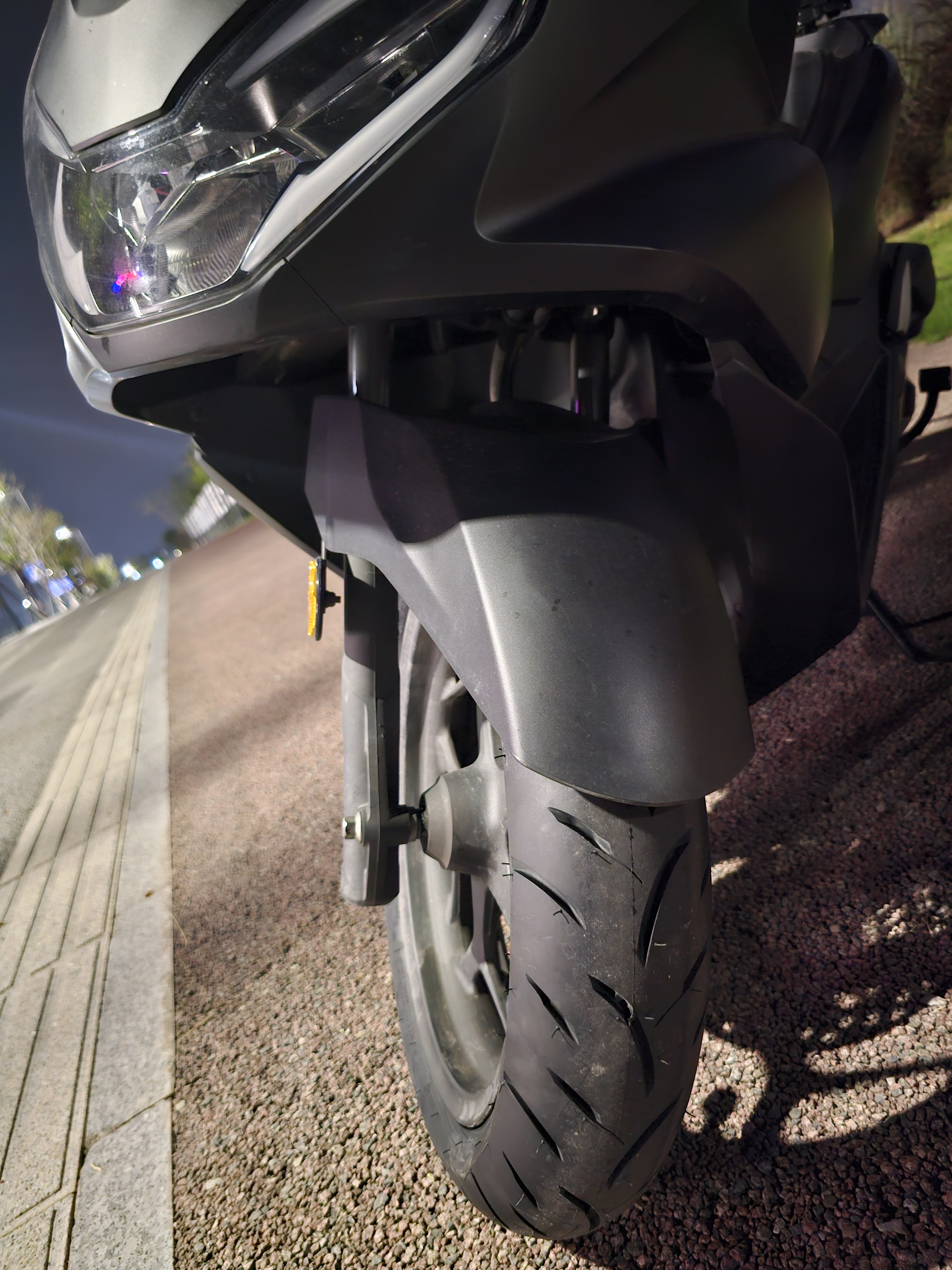 倍耐力（Pirelli）天使胎踏板车摩托车轮胎电动车真空胎半热熔胎 后轮130/70-13 实拍图