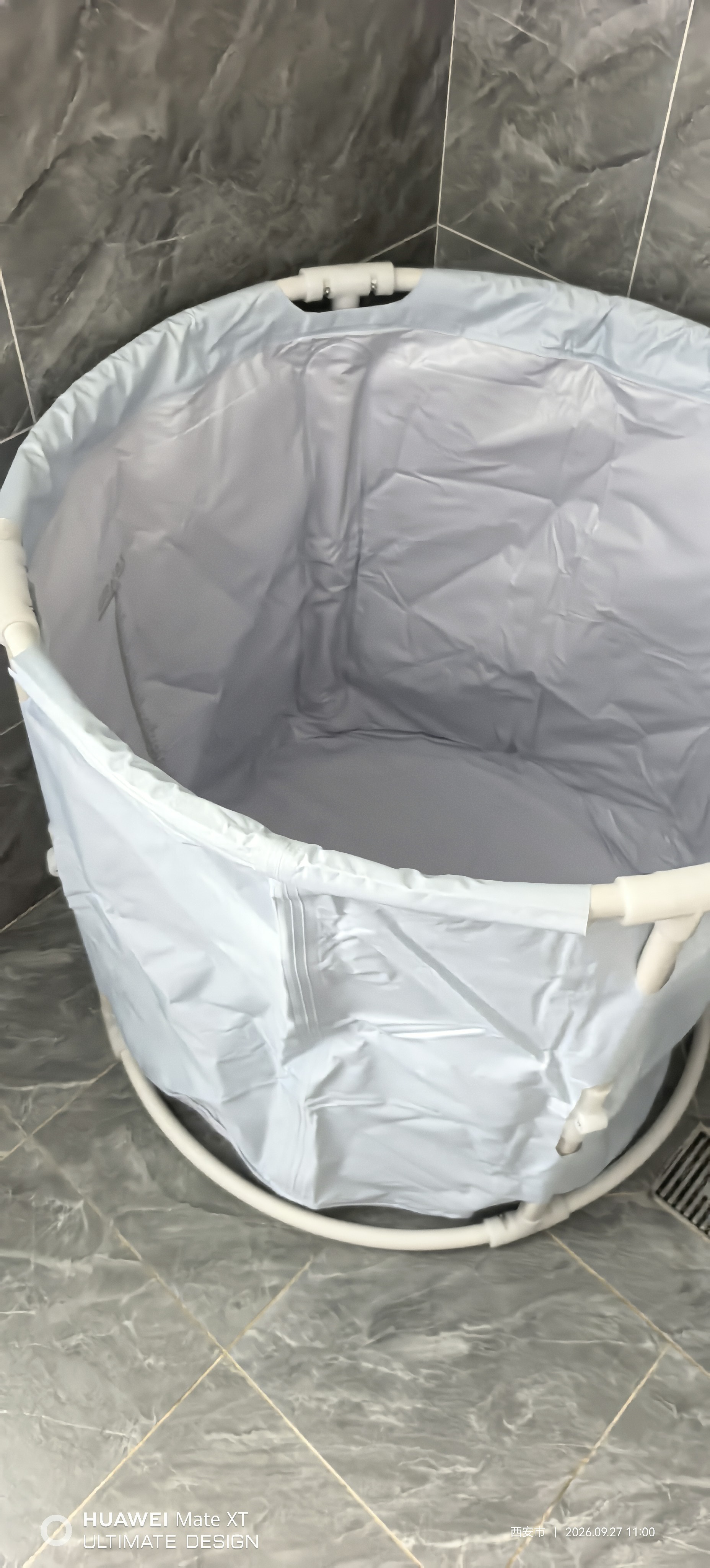 京东京造 可折叠浴桶洗澡桶家用婴儿童游泳桶浴桶坐浴盆汗蒸桶 奇奇鹅款 实拍图