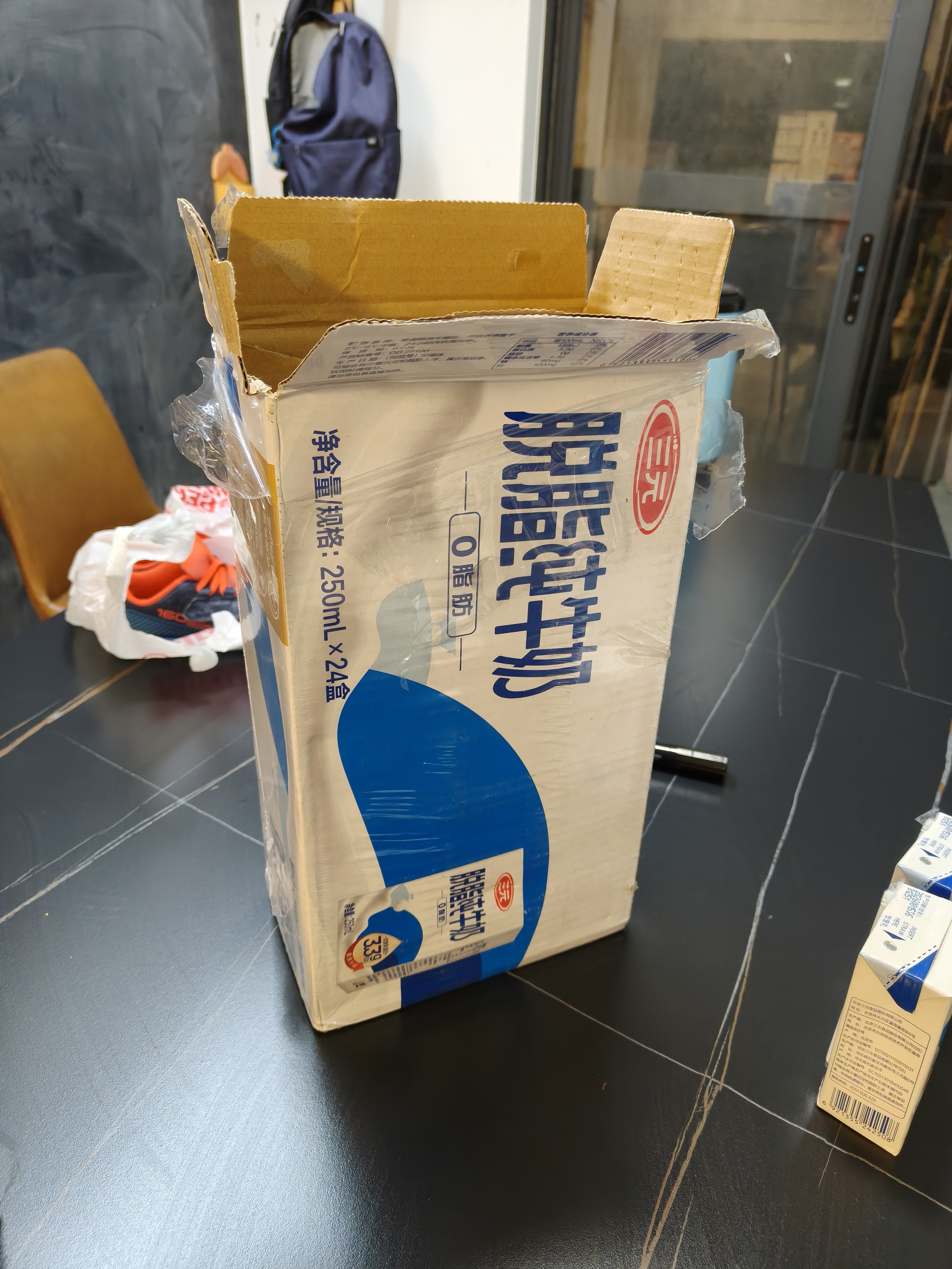 三元方白脱脂纯牛奶整箱250ml*24盒  3.3g乳蛋白  丁禹兮同款 实拍图