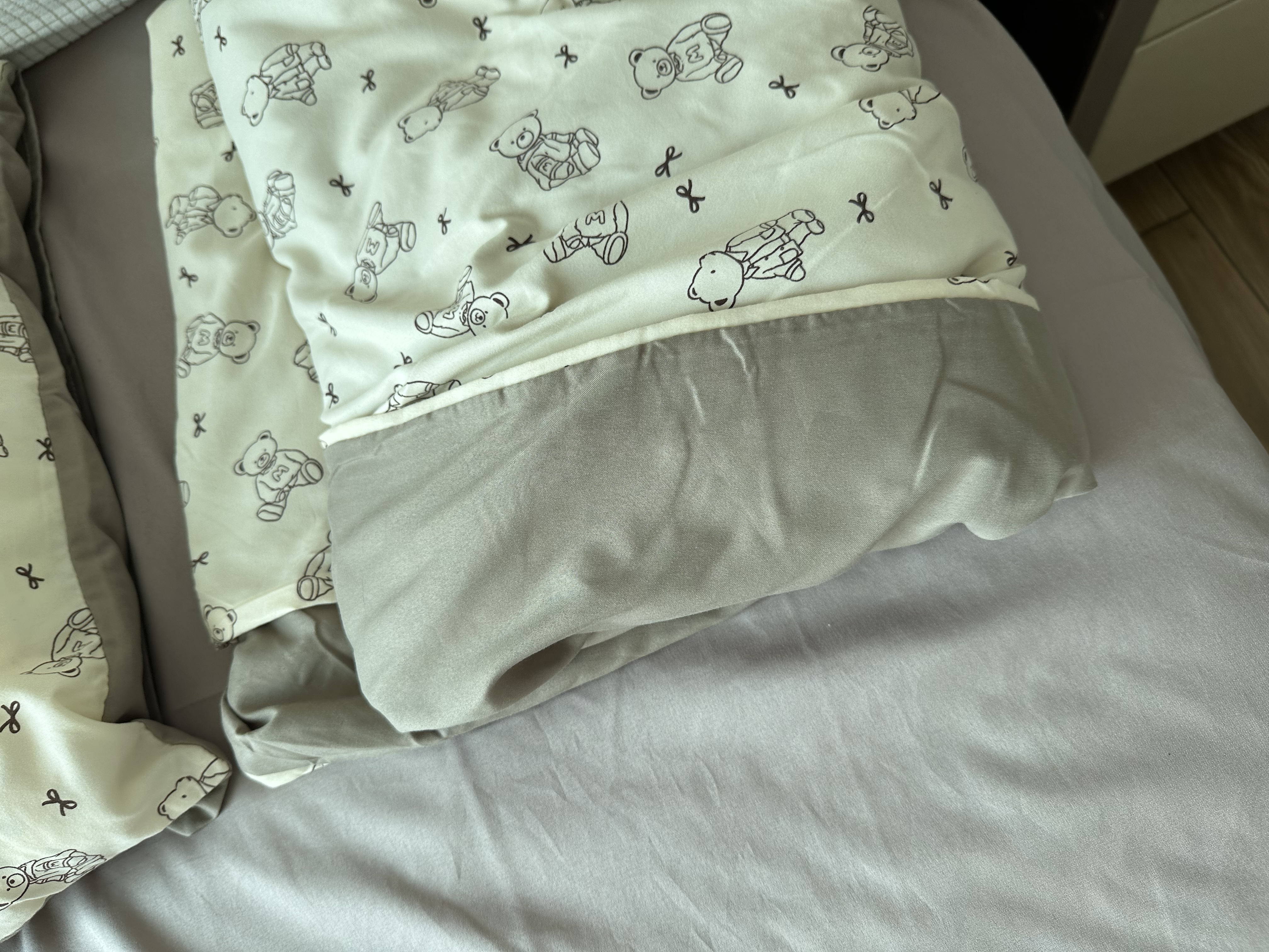 雅鹿A类水洗棉床上四件套小清新印花被套床单宿舍单人三件套床上用品 满满熊【A类母婴级 柔软亲肤】 1.8m 床单款 四件套-被套200*230cm 实拍图