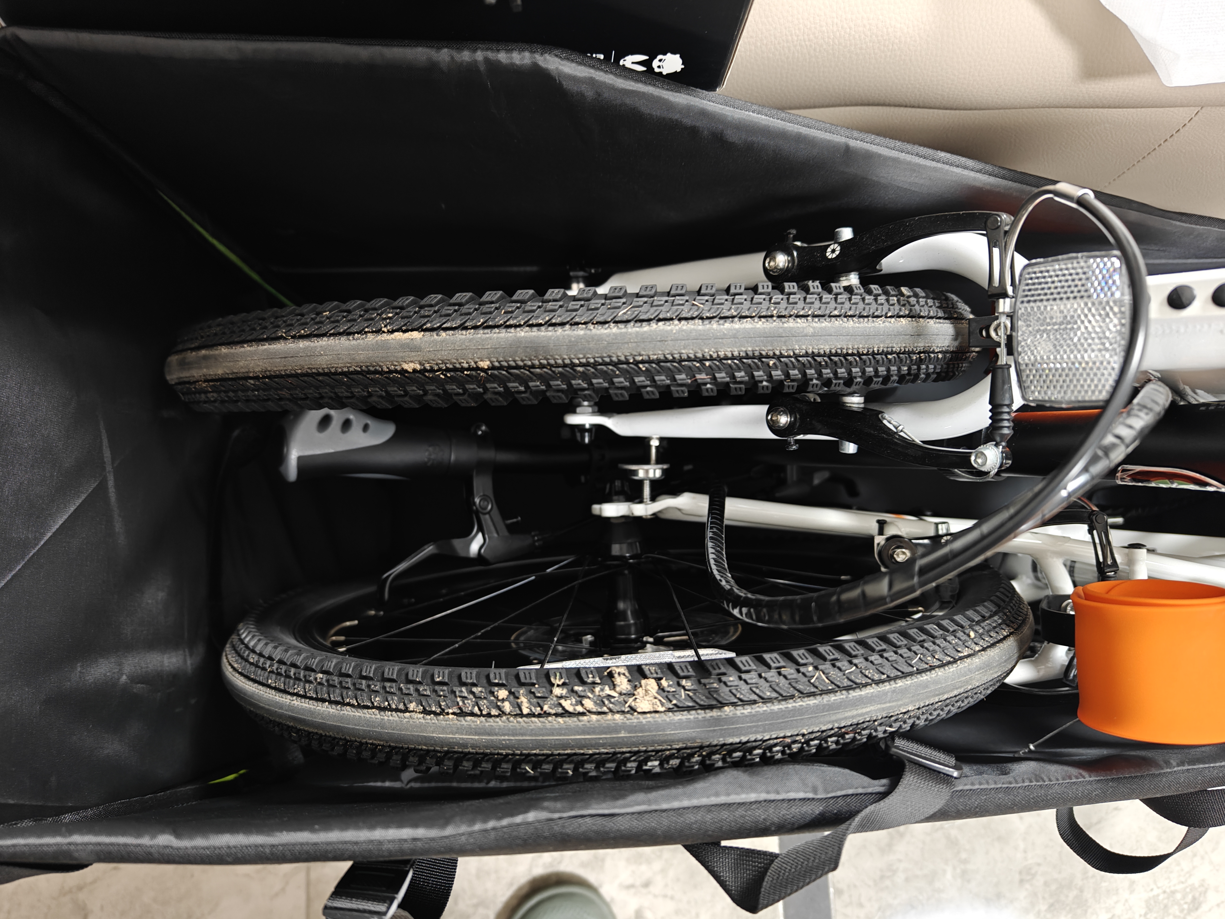 大行（DAHON）青春版P8折叠自行车20寸8速成人超轻男女式单车KAC081 亮面白 实拍图