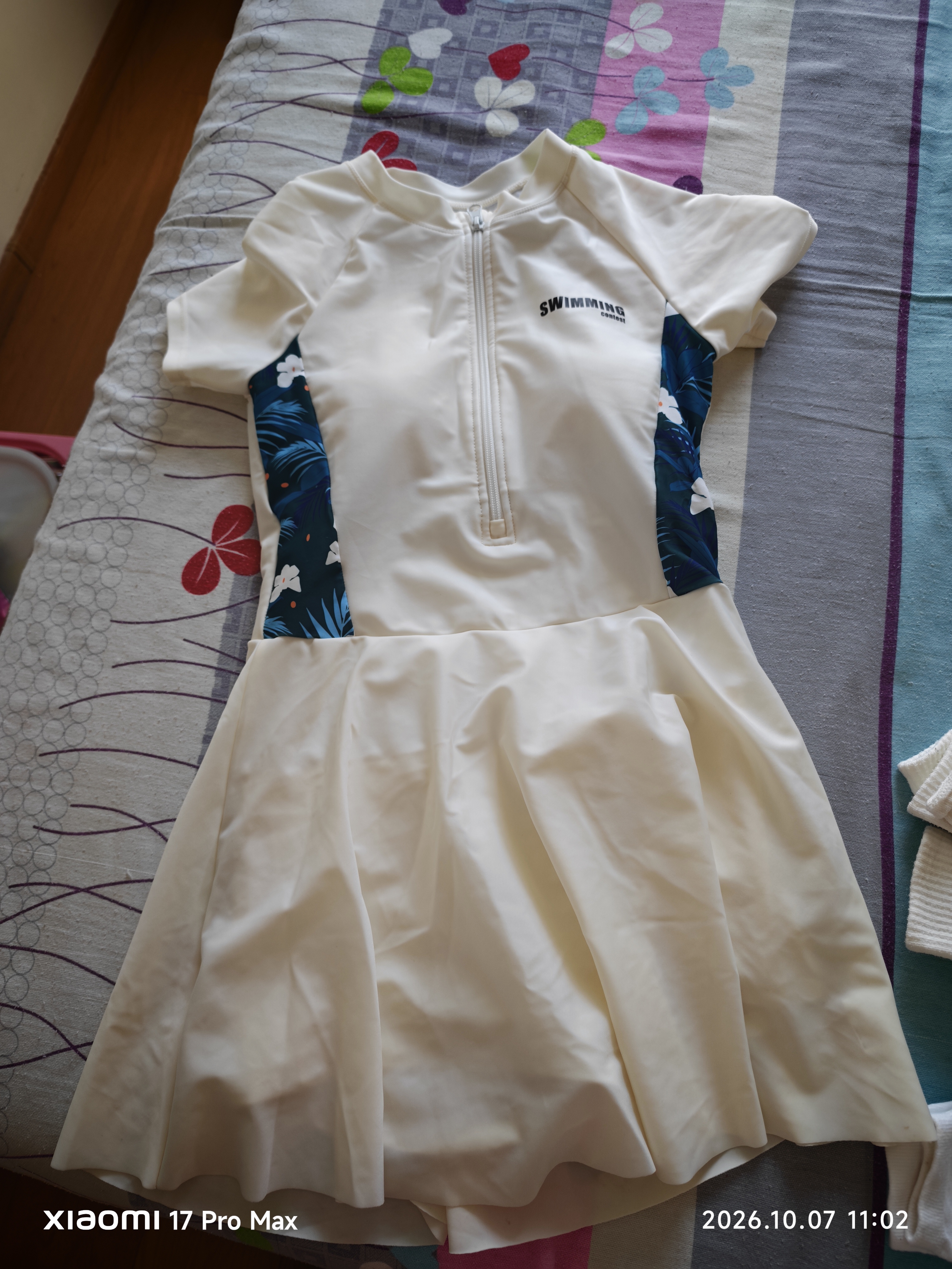 梵迪拉（F.DYRAA）泳衣女士游泳馆温泉学生连体遮肚显瘦保守游泳三件套13034白色L 实拍图