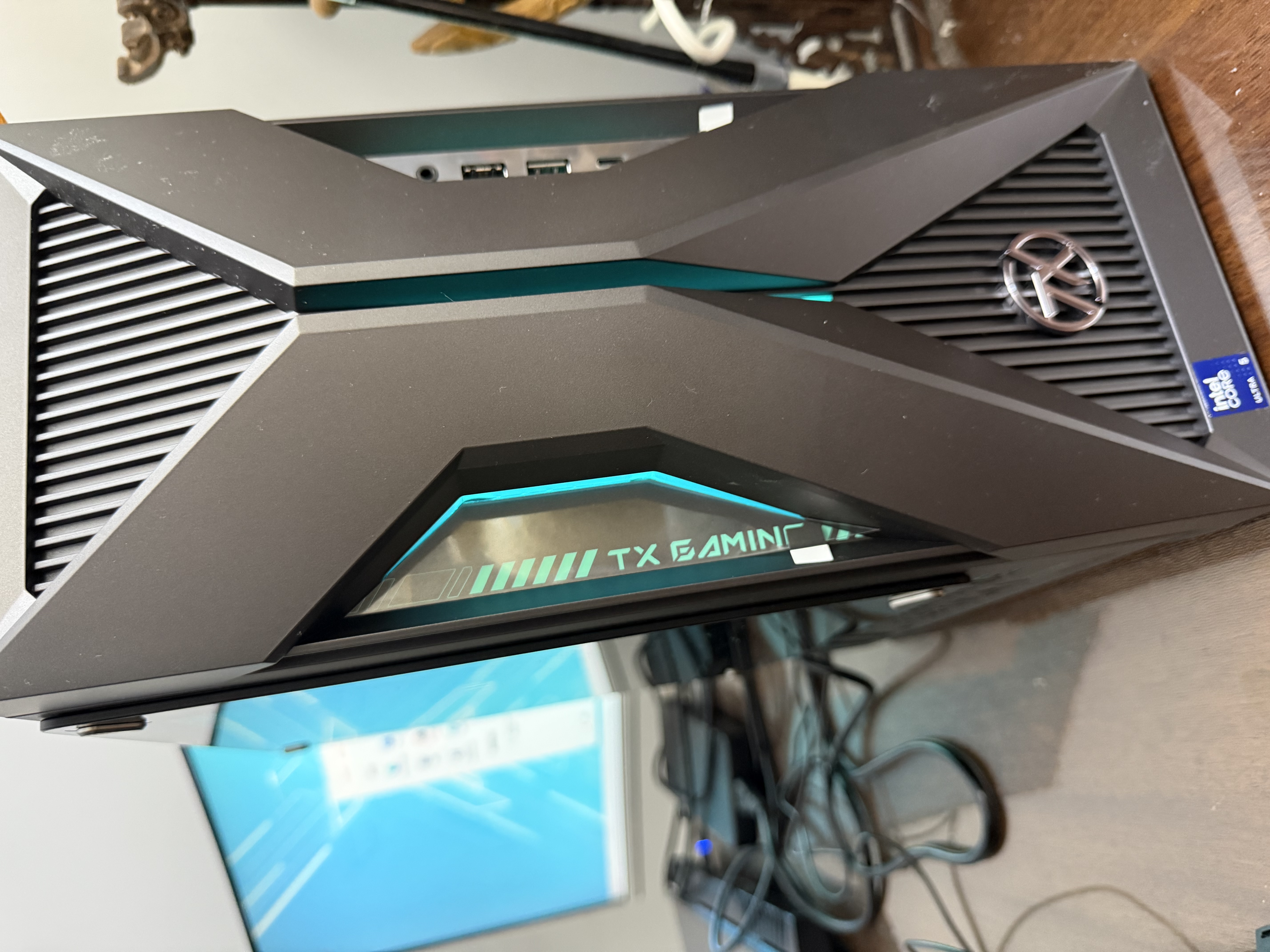 华硕天选6X 16L台式机游戏主机台式电脑主机（酷睿U5 225F RTX5060-8GB显卡 32G DDR5 1TB SSD） 实拍图