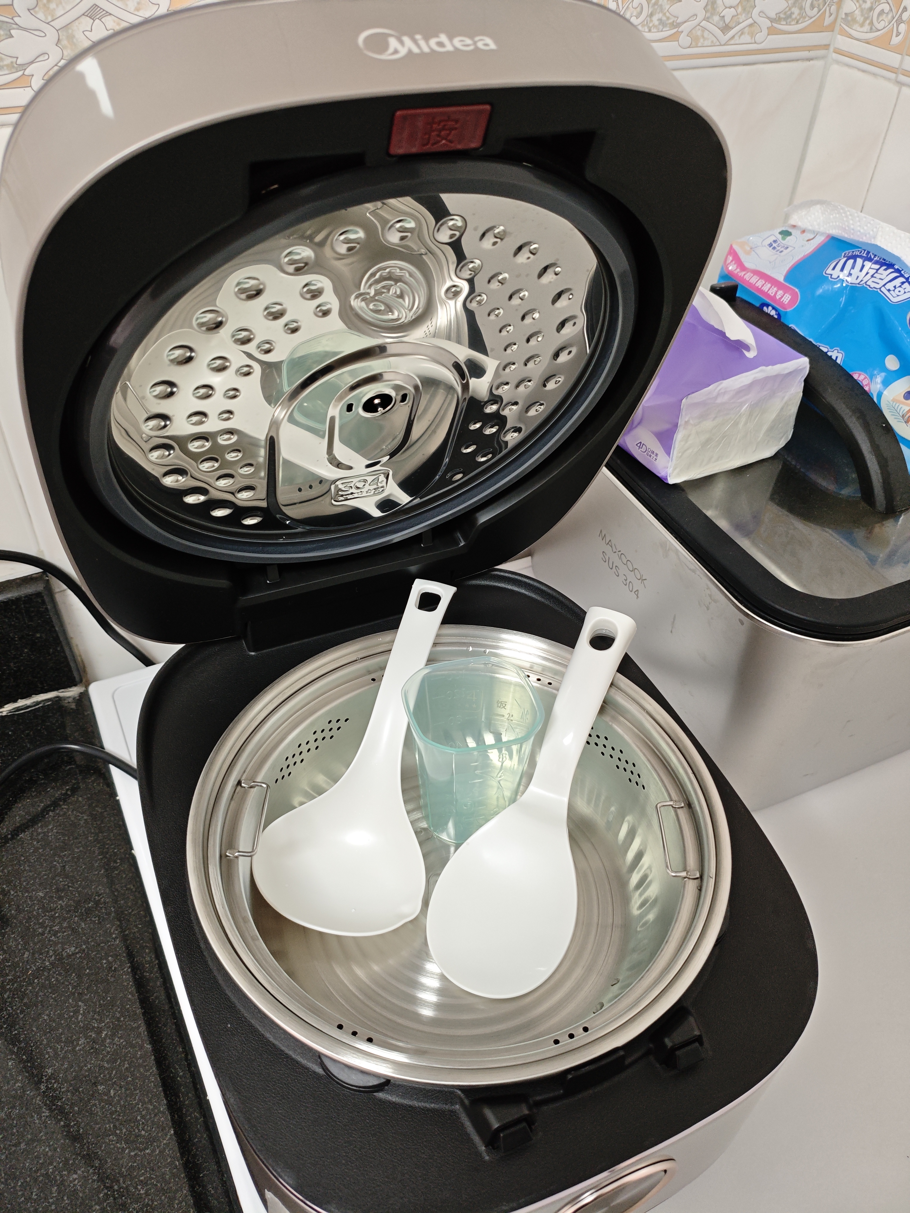 美的（Midea）【政府补贴】电饭煲4L家用容量晶钛0涂层3-4人电饭锅花瓣IH加热316L无涂层内胆4-5人MB-40HB93 实拍图