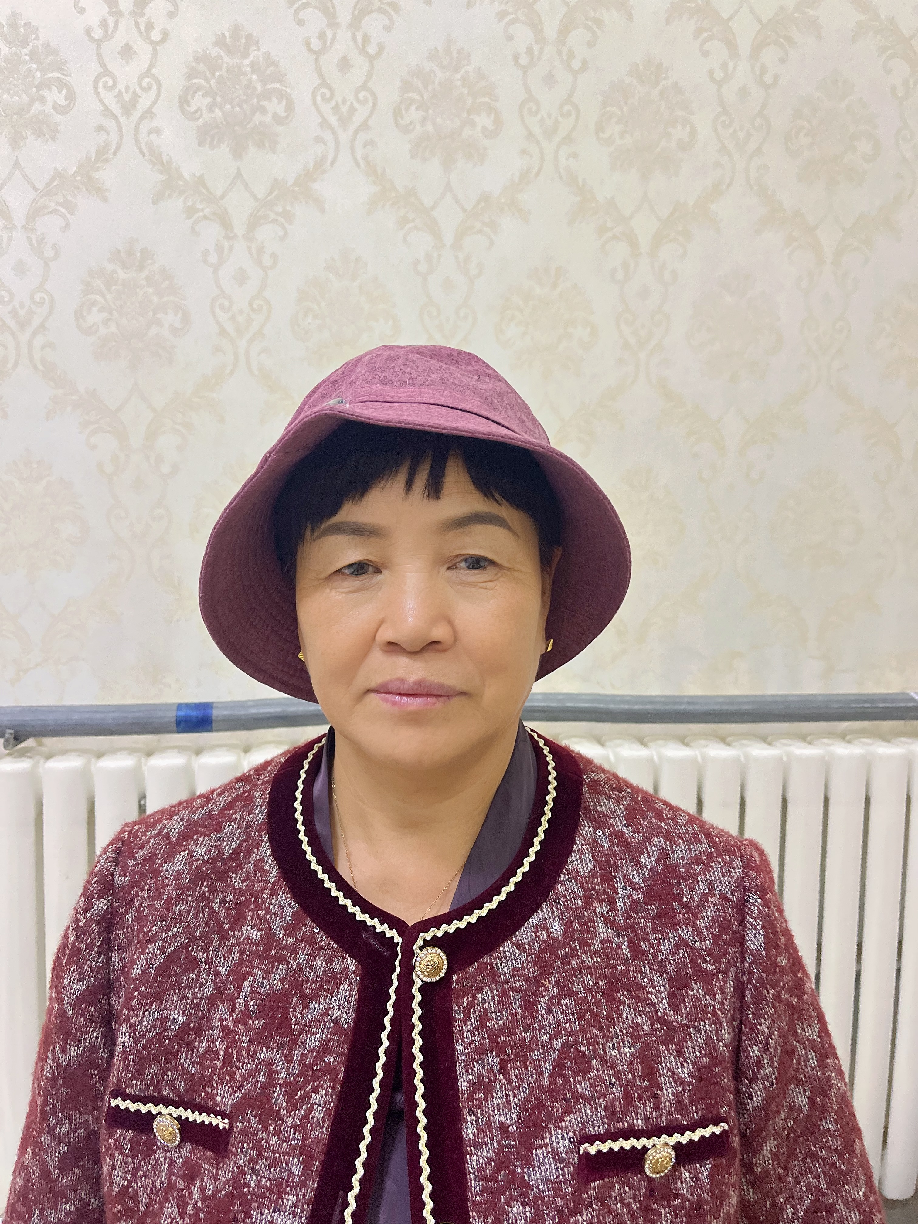 俞兆林中老年女士帽妈妈盆帽春秋防风遮阳四季可用渔夫帽 玫红色 实拍图