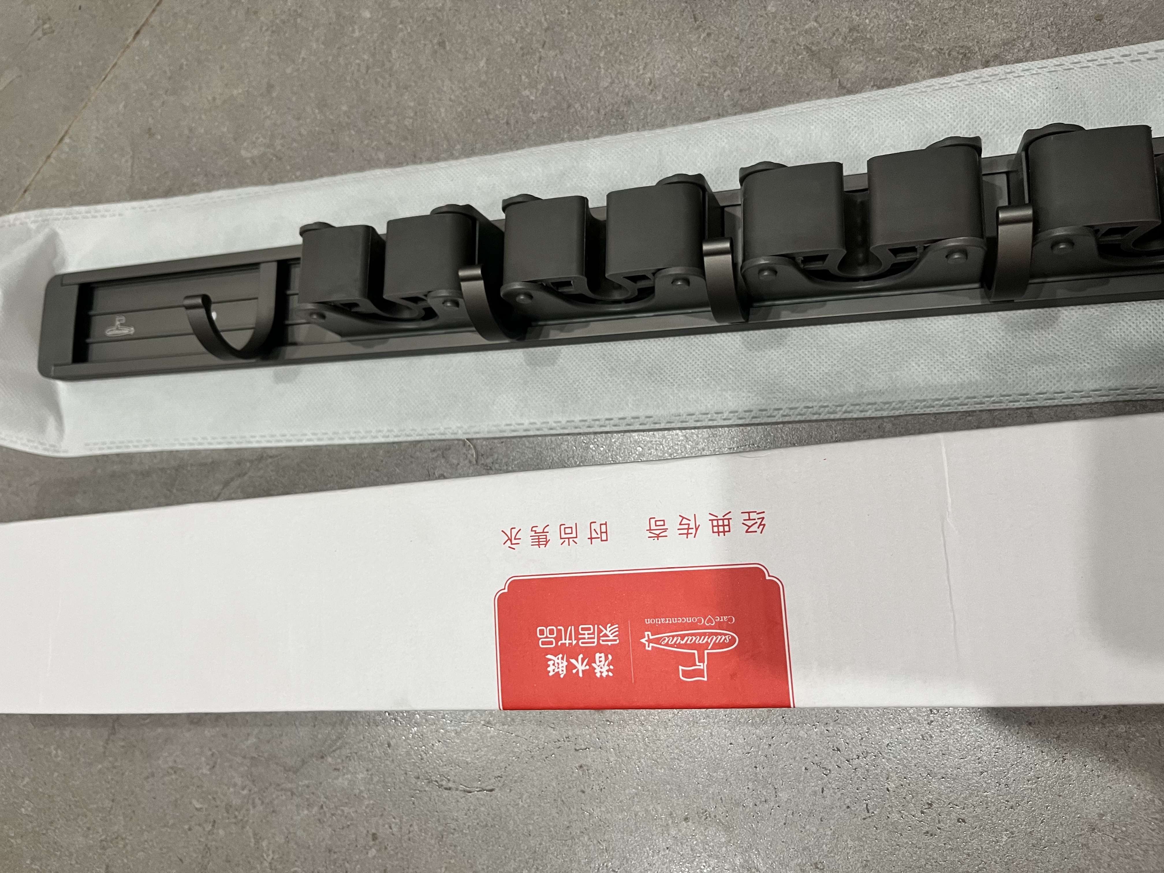 潜水艇（Submarine）免打孔拖把夹壁挂强力拖把挂钩置物家用卫生间卡扣固定器收纳神器 实拍图