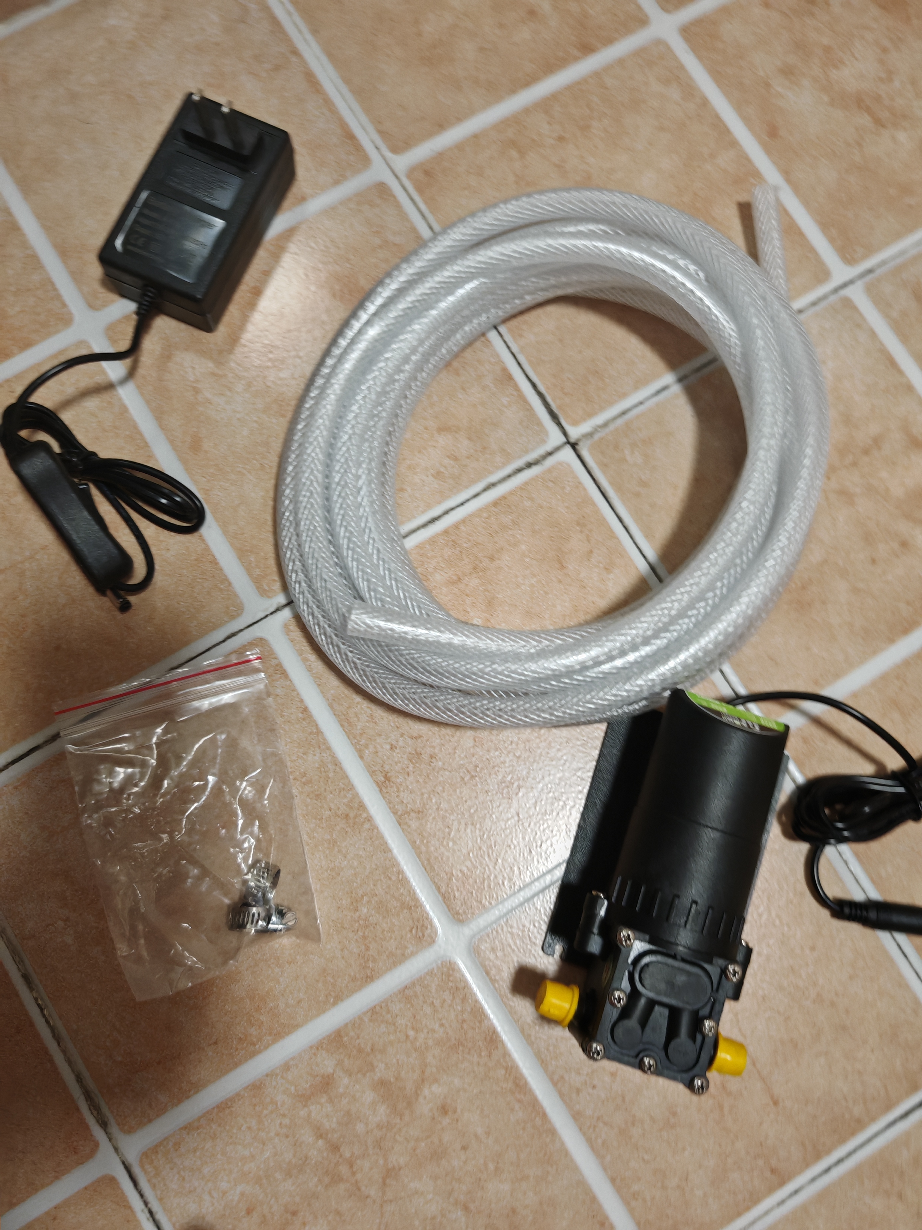 澎博动力（TURBOVOLT）自吸泵鱼缸抽水泵小型隔膜泵联动水钻开槽机切割机 带底托 DP2401 实拍图