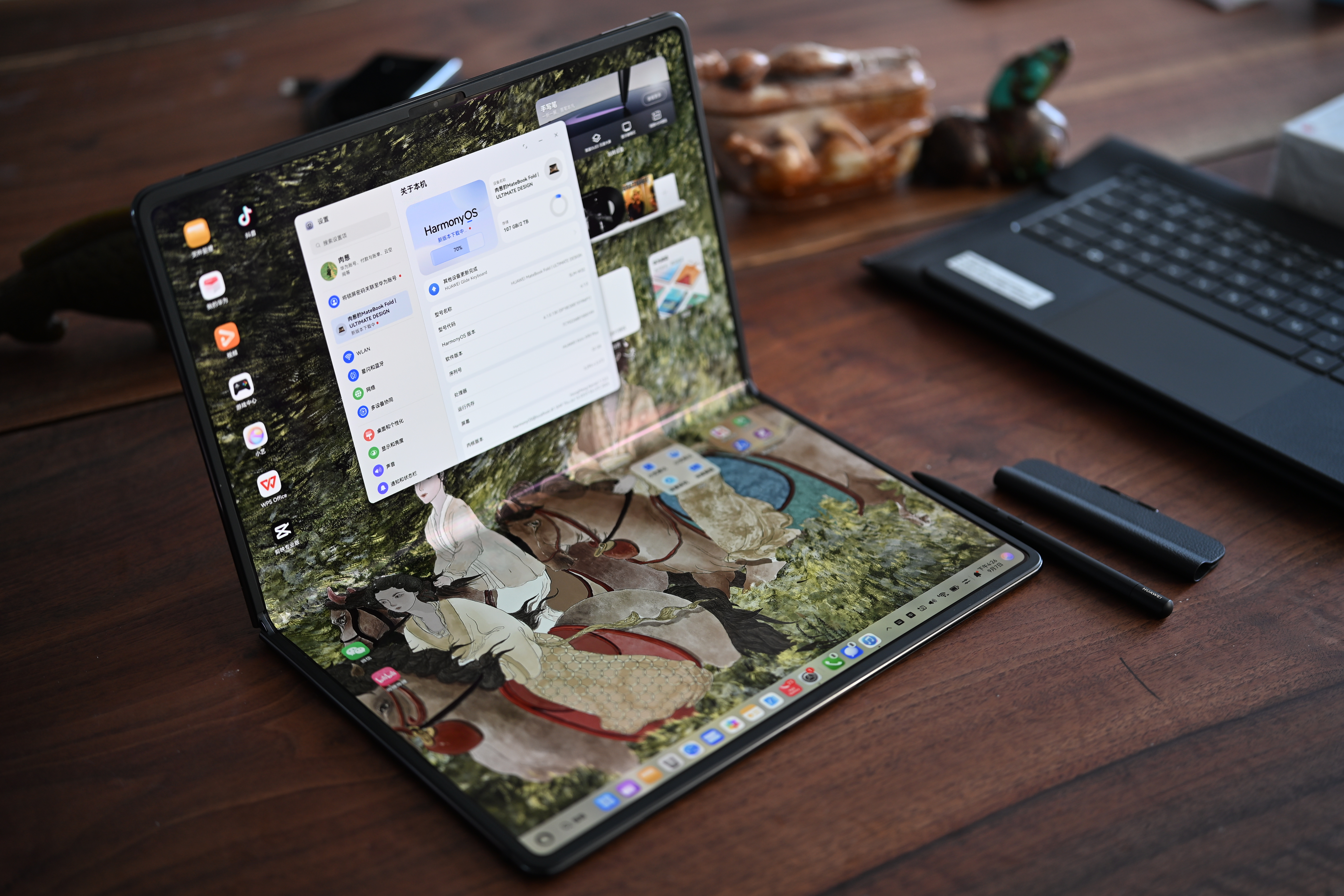 华为MateBook Fold 非凡大师 麒麟X90 Plus 鸿蒙折叠电脑 智慧手写 双层OLED轻薄本 32GB 2TB幻影黑 实拍图