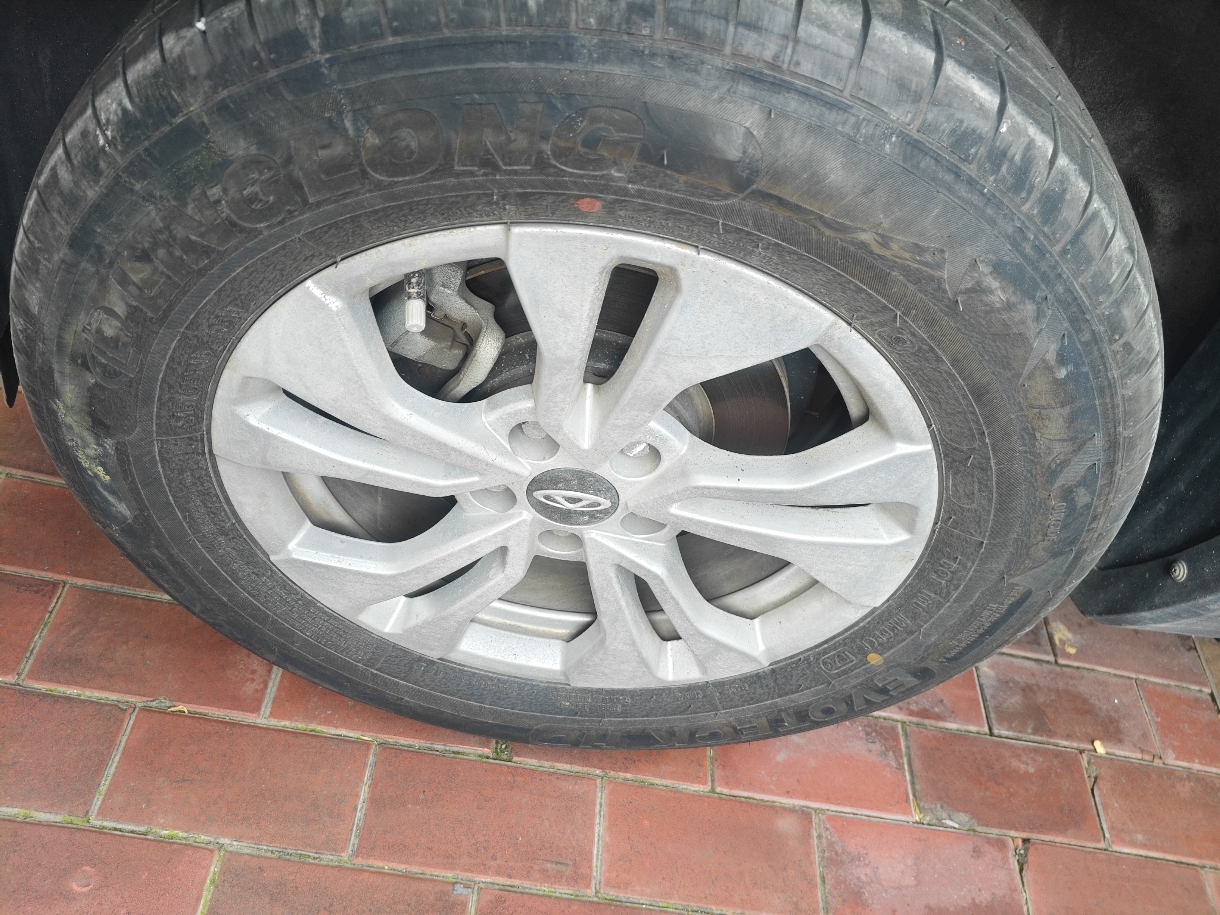 玲珑轮胎汽车轮胎215/65R16 98H 玲珑臻选 HD 启辰T70/海马S5/瑞虎5x 实拍图