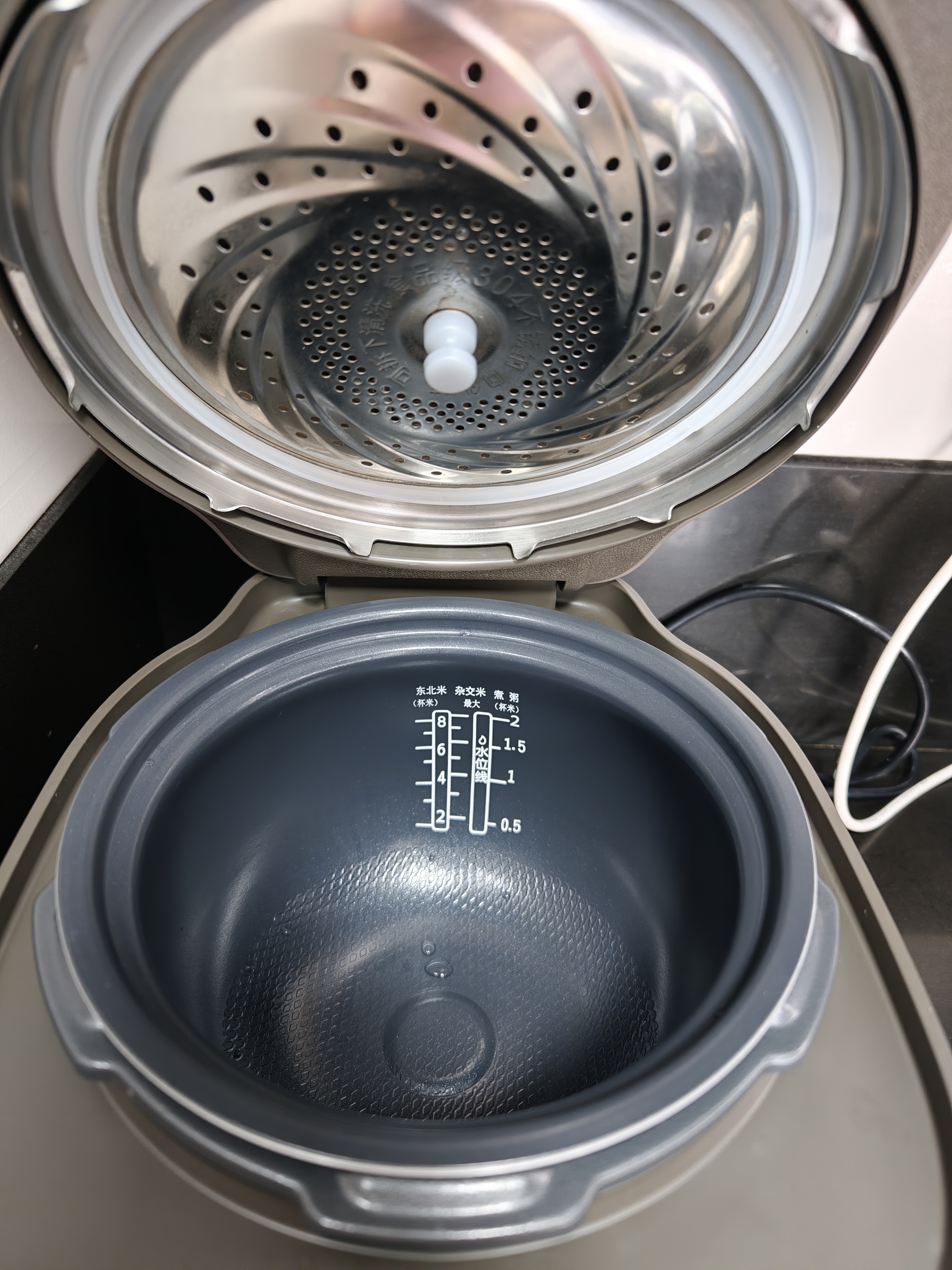 苏泊尔（SUPOR）航天级纯钛新品100kPa鲜呼吸电压力锅5L 2200W IH猛火高压锅 6分钟快速菜 家用4-6人 SY-50FH5992Q 实拍图