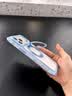 WiWU双气囊支点壳Q1适用iPhone18ProMax手机壳 通用iphone17promax保护套2026新款精孔全包磁吸 【晴空蓝】真气囊防摔|360°旋转支架|清爽冰透 iPhone17 Pr 实拍图