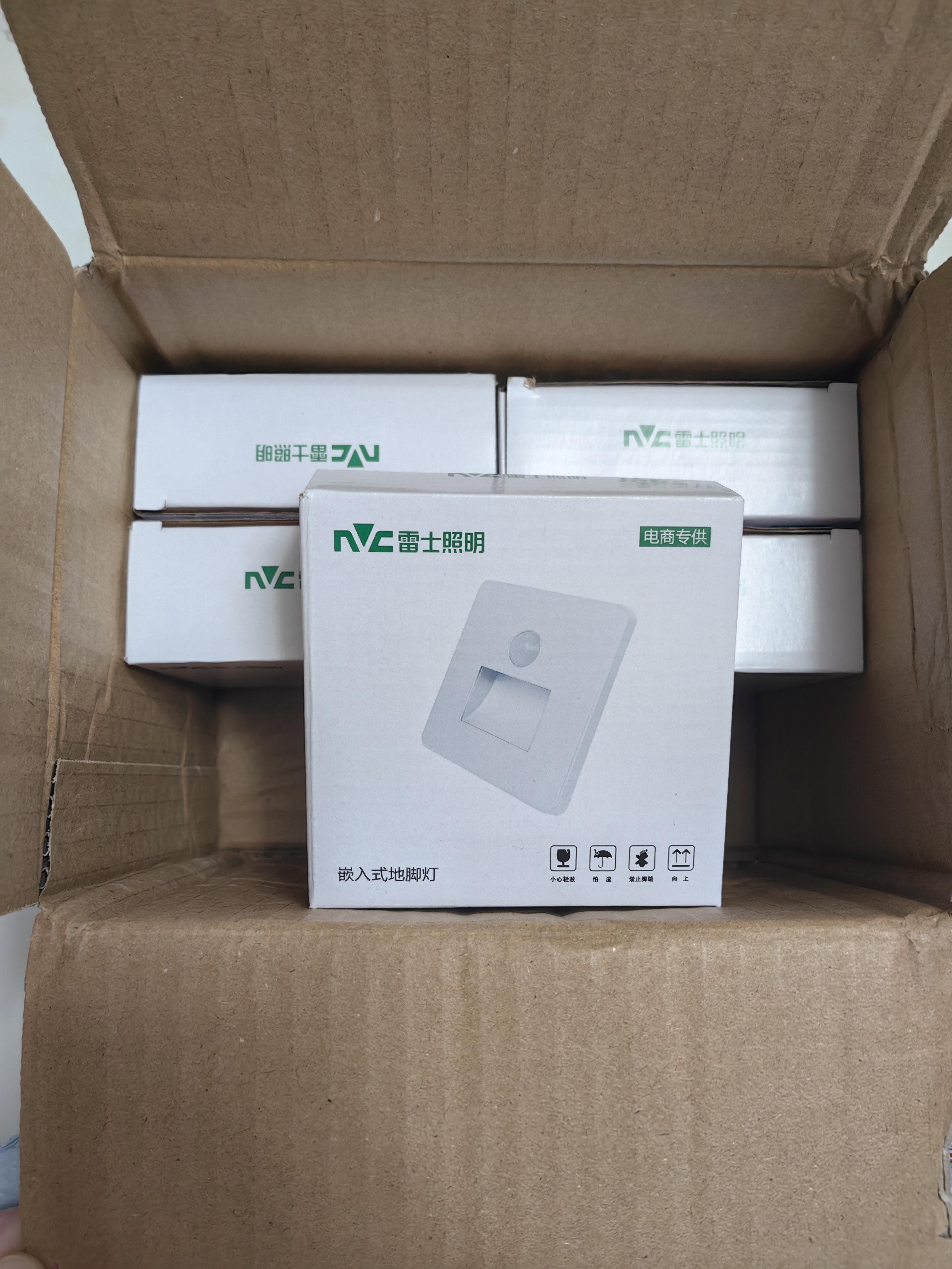 雷士（NVC）地脚灯人体感应智能LED嵌入式小夜灯86型过道走廊踢脚灯起夜白色 实拍图