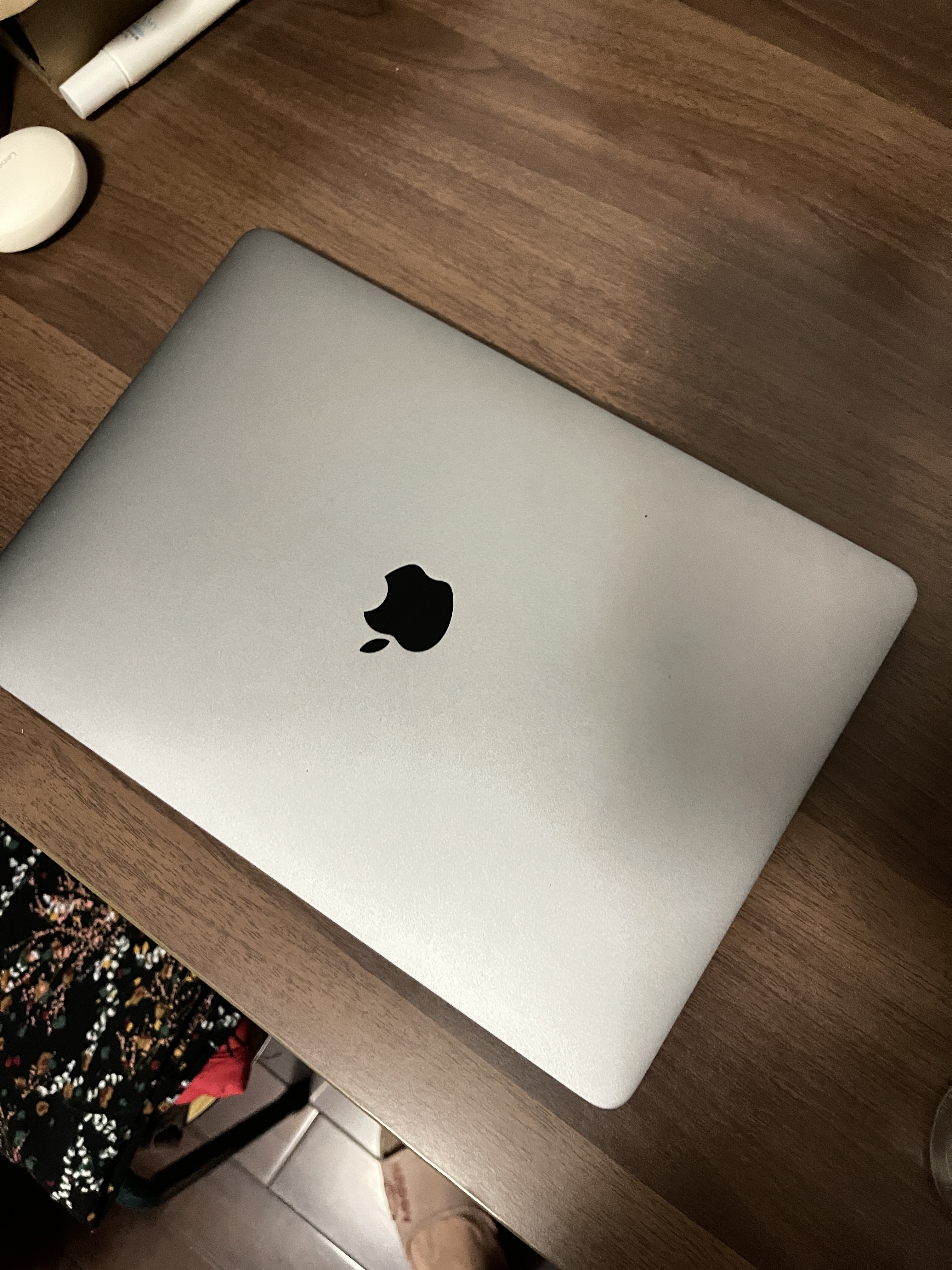苹果（Apple） MacBook Pro/Air 二手苹果笔记本电脑 商务 办公 游戏 设计 剪辑 95新XT2【官方定制】i7-16G/512G 实拍图