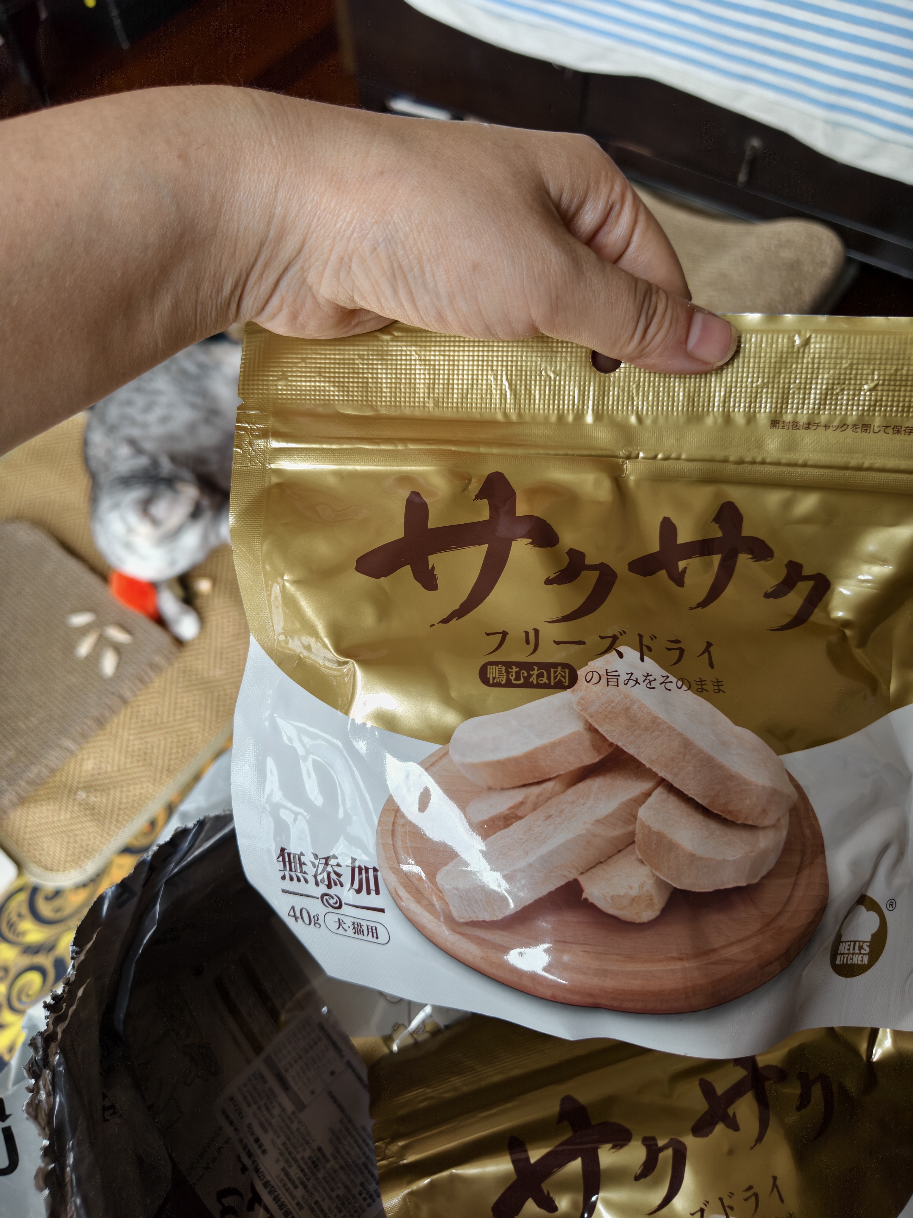 地狱厨房（Hell's Kitchen）宠物猫零食鸭胸肉无添加猫咪狗狗通用营养零食鸭大胸冻干40g*10包 实拍图