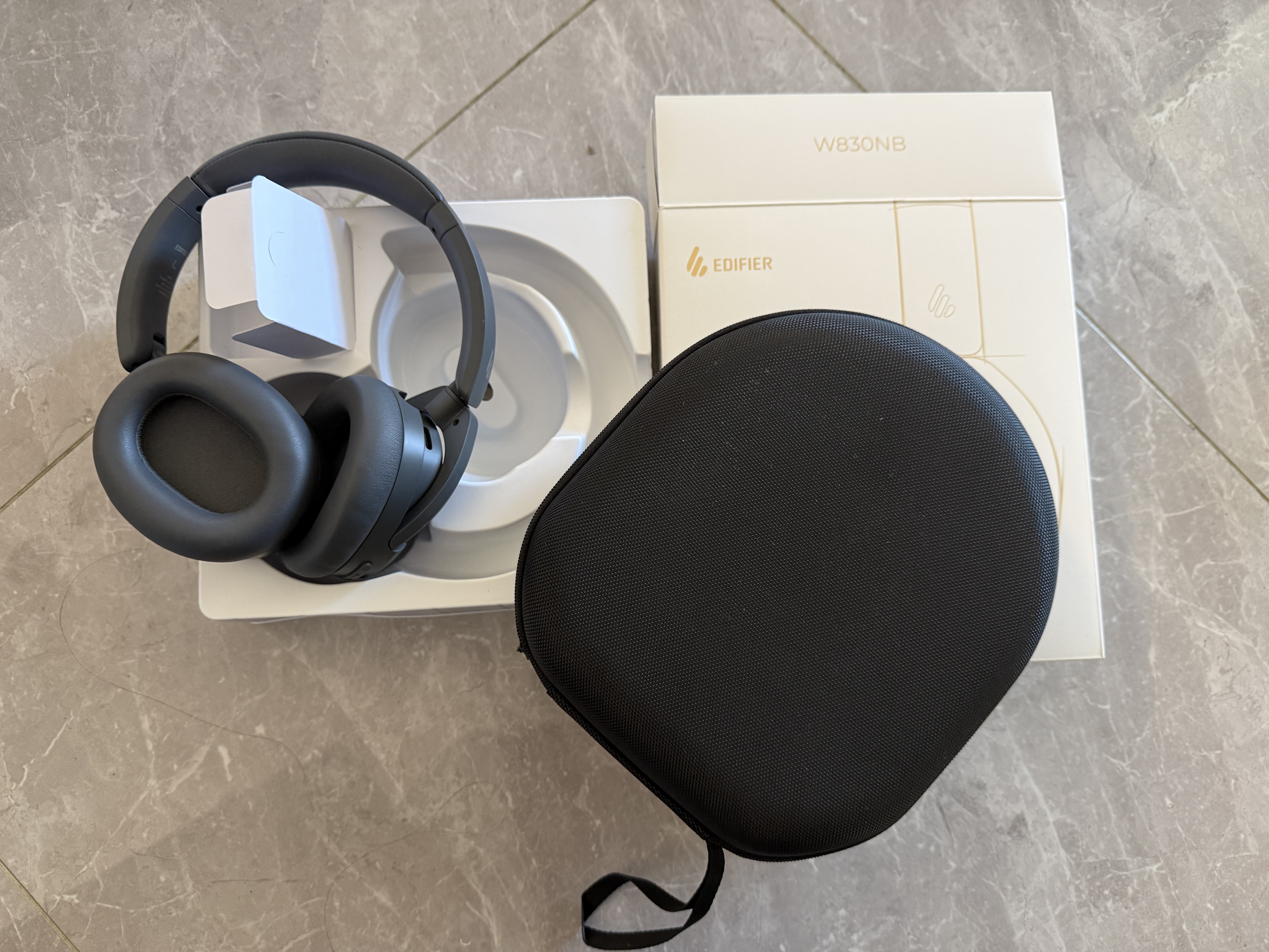 漫步者（EDIFIER）W830NB头戴式主动降噪蓝牙耳机 佩戴舒适 96h超长续航 空间音效 双金标认证 云影灰 实拍图