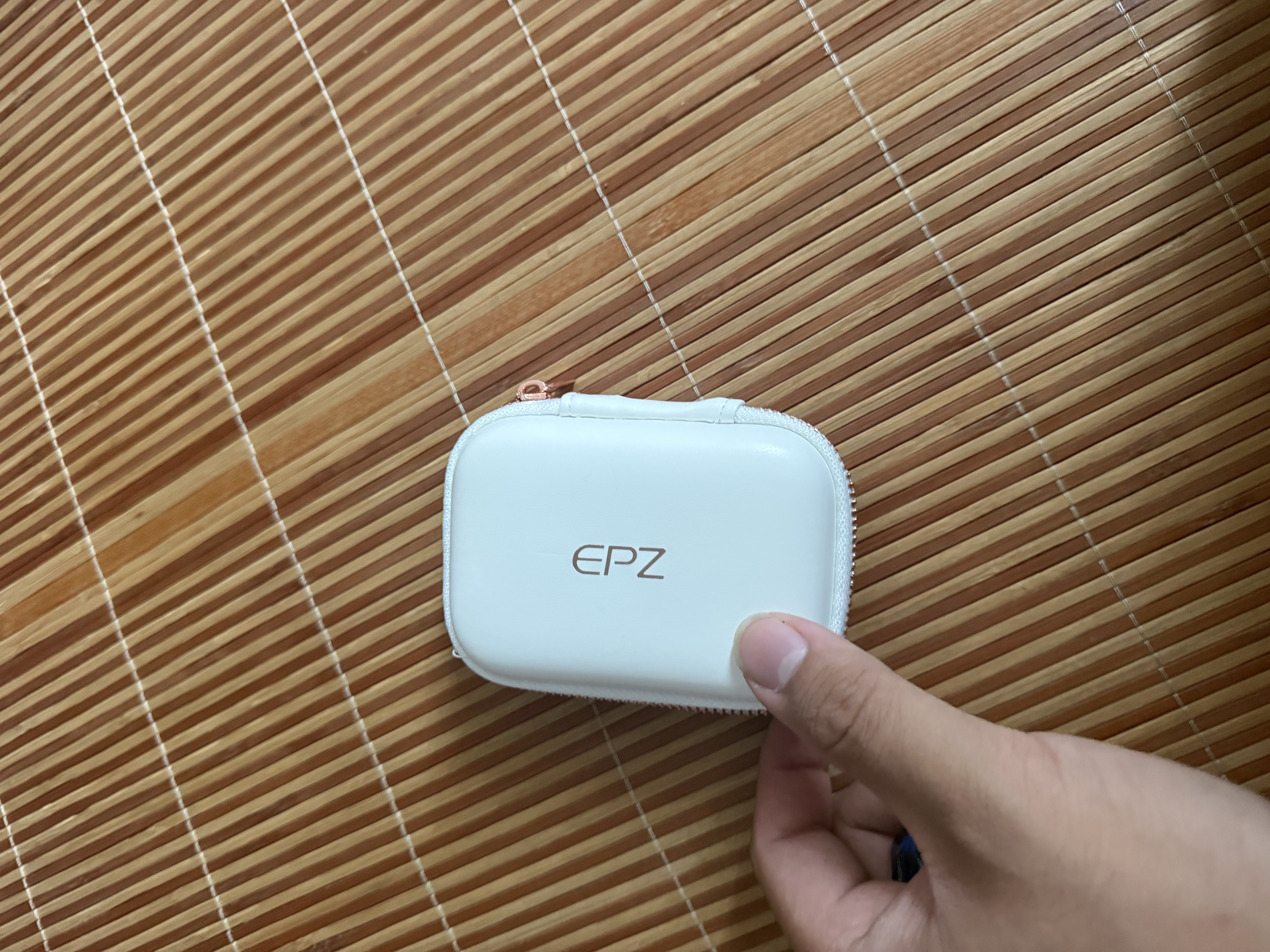 EPZ G30【免费定制】有线耳机 高端游戏耳机入耳式hifi音乐高保真电竞三角洲无畏契约竞技听声辨位 标准-独立麦版【电竞级 1.7米】type-c 支持EQ调音 实拍图
