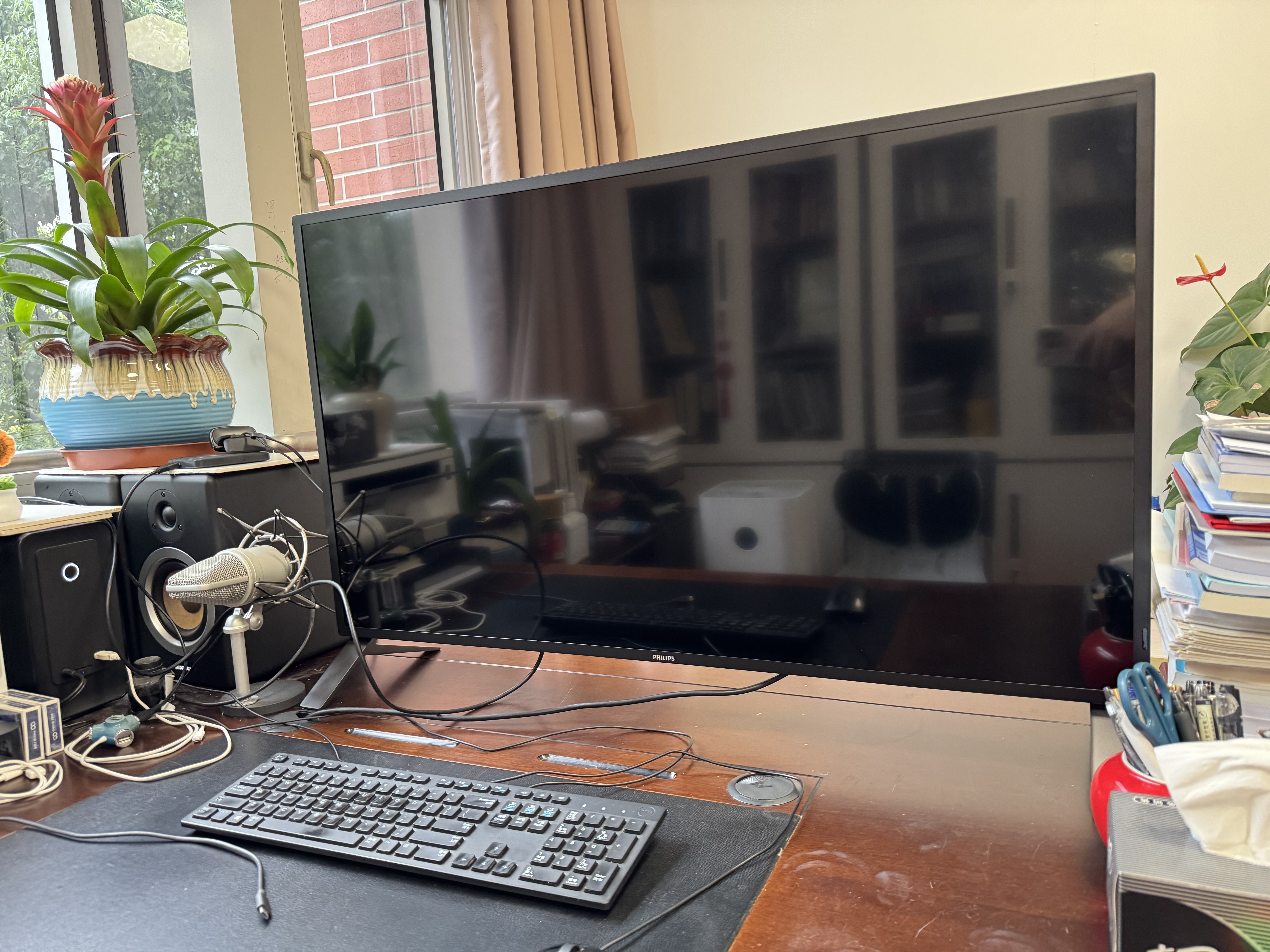 飞利浦（PHILIPS）43英寸办公显示器 4K超清 IPS 低蓝光 PBP四分屏炒股 带音箱  监控商用显示屏 438P1/93 三年质保 实拍图