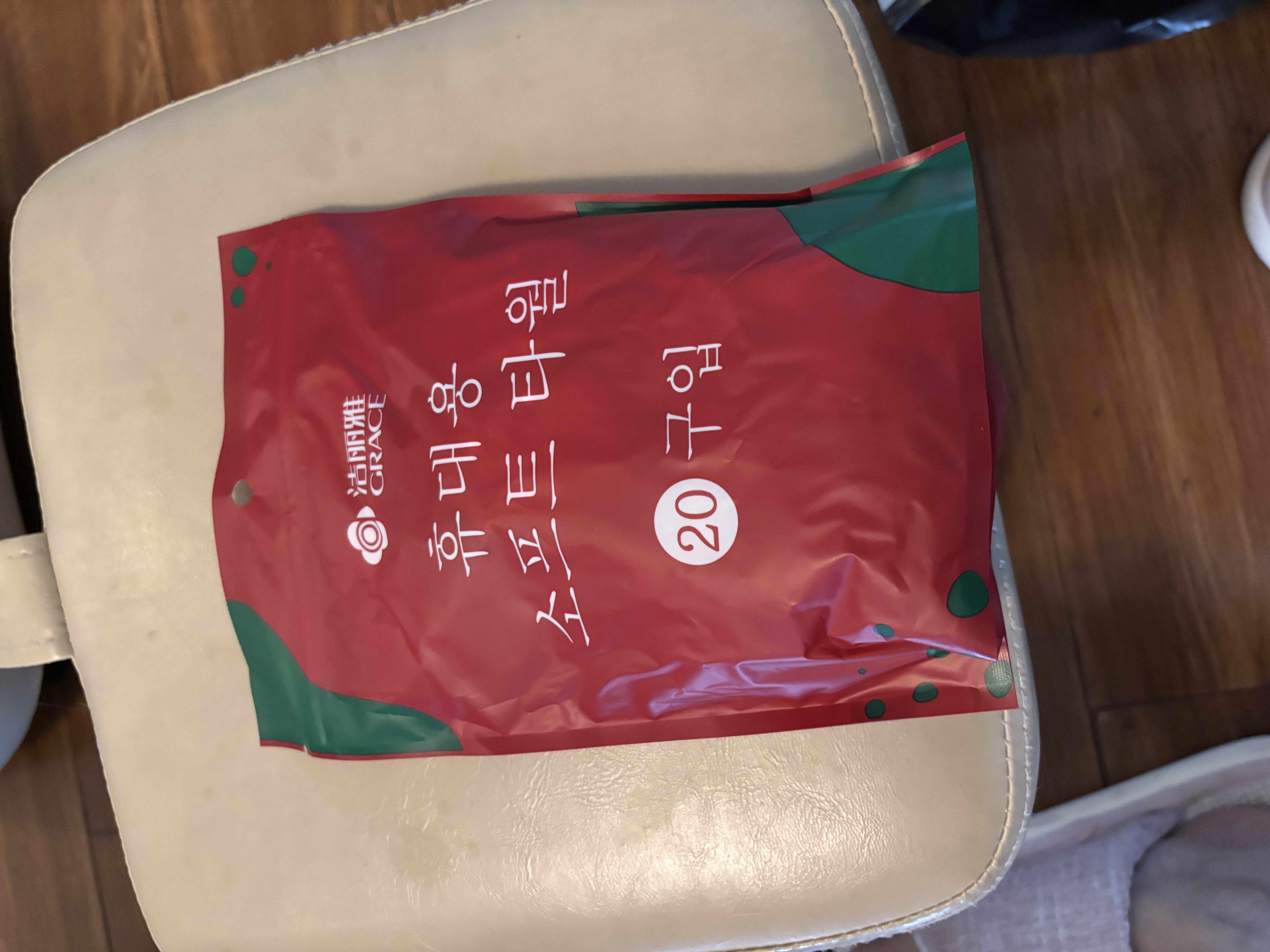 洁丽雅（Grace）压缩毛巾加厚一次性洗脸巾20粒便携旅游户外神器酒店用品1包装 实拍图