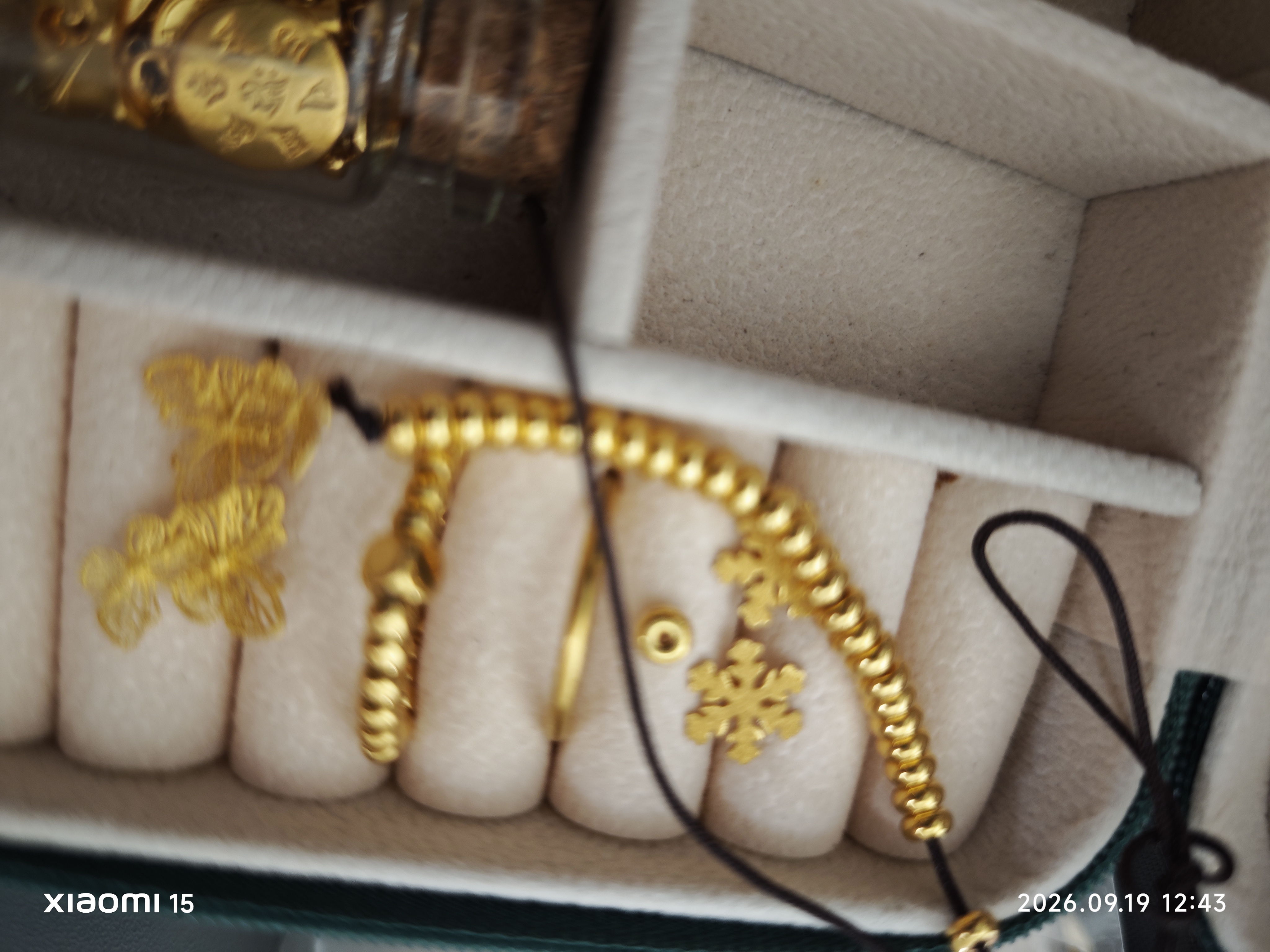 御邪足金999光面算盘珠隔断珠黄金垫片DIY手串手链金配饰 算盘珠:约0.03g 实拍图
