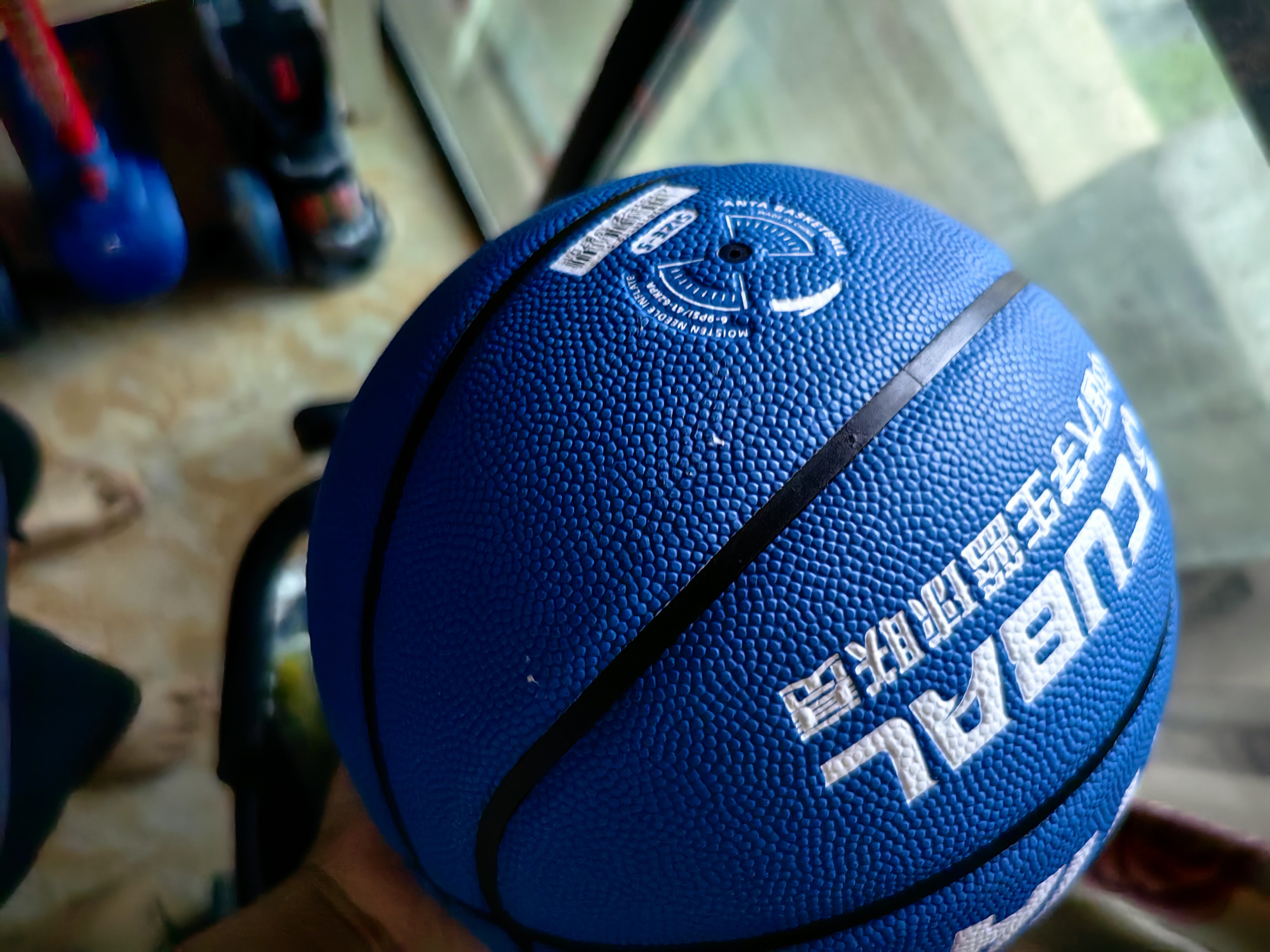 安踏（ANTA）5号篮球室内外耐磨PU篮球青少年专用学生5号比赛训练篮球 实拍图