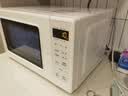 美的（Midea）变频小清新微波炉 液晶屏幕 磨砂面板 小型20L家用 匠心工艺一级能效（PM2002） 实拍图