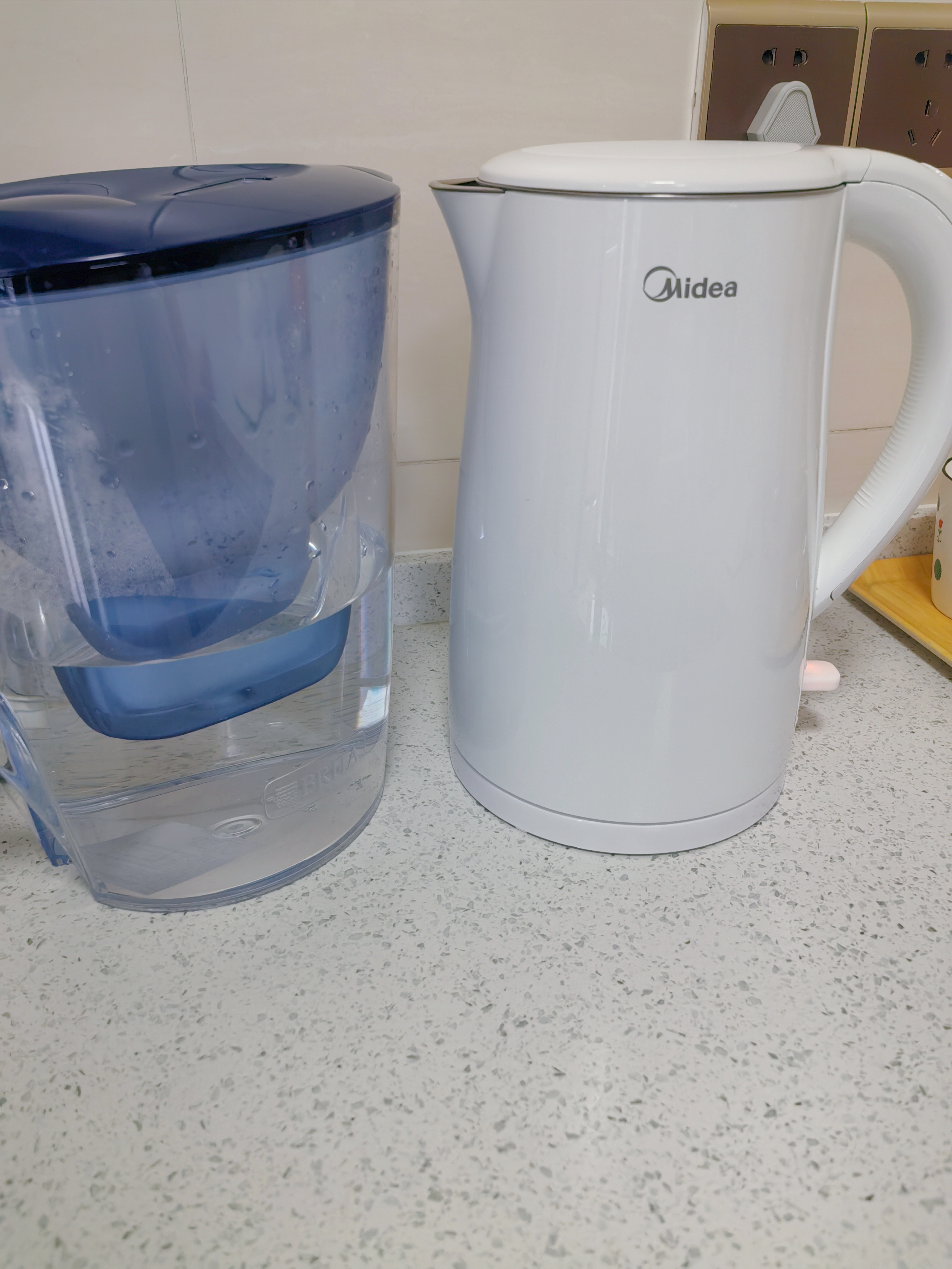 美的（Midea）电热水壶烧水壶1.7L304不锈钢0涂层双层隔热自动断电1500W养生冲奶2026新款 MK-SH17M130 实拍图