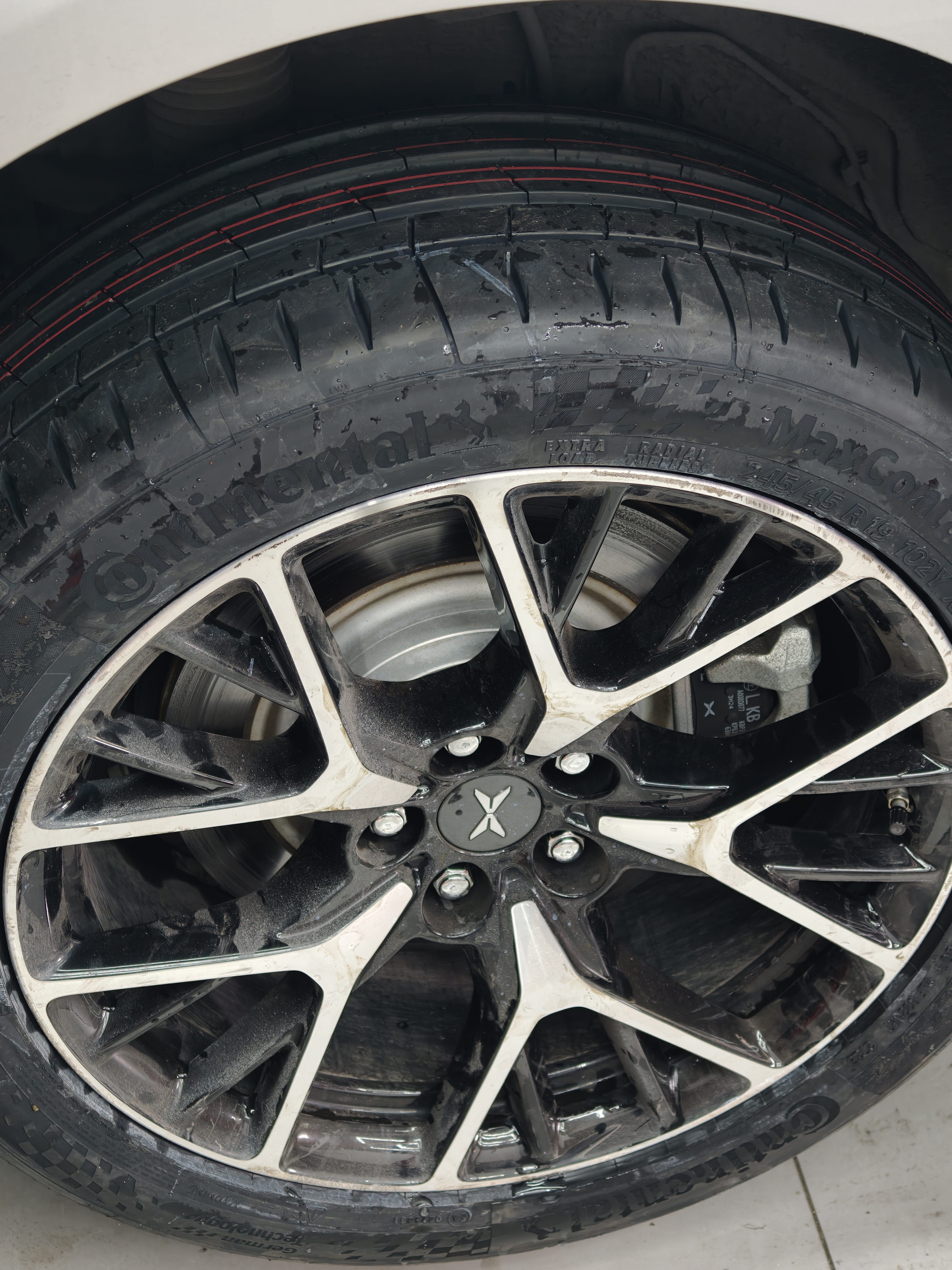 马牌（Continental）汽车轮胎 245/45R19 102Y MC7 XL FR 适配奥迪A6L 实拍图