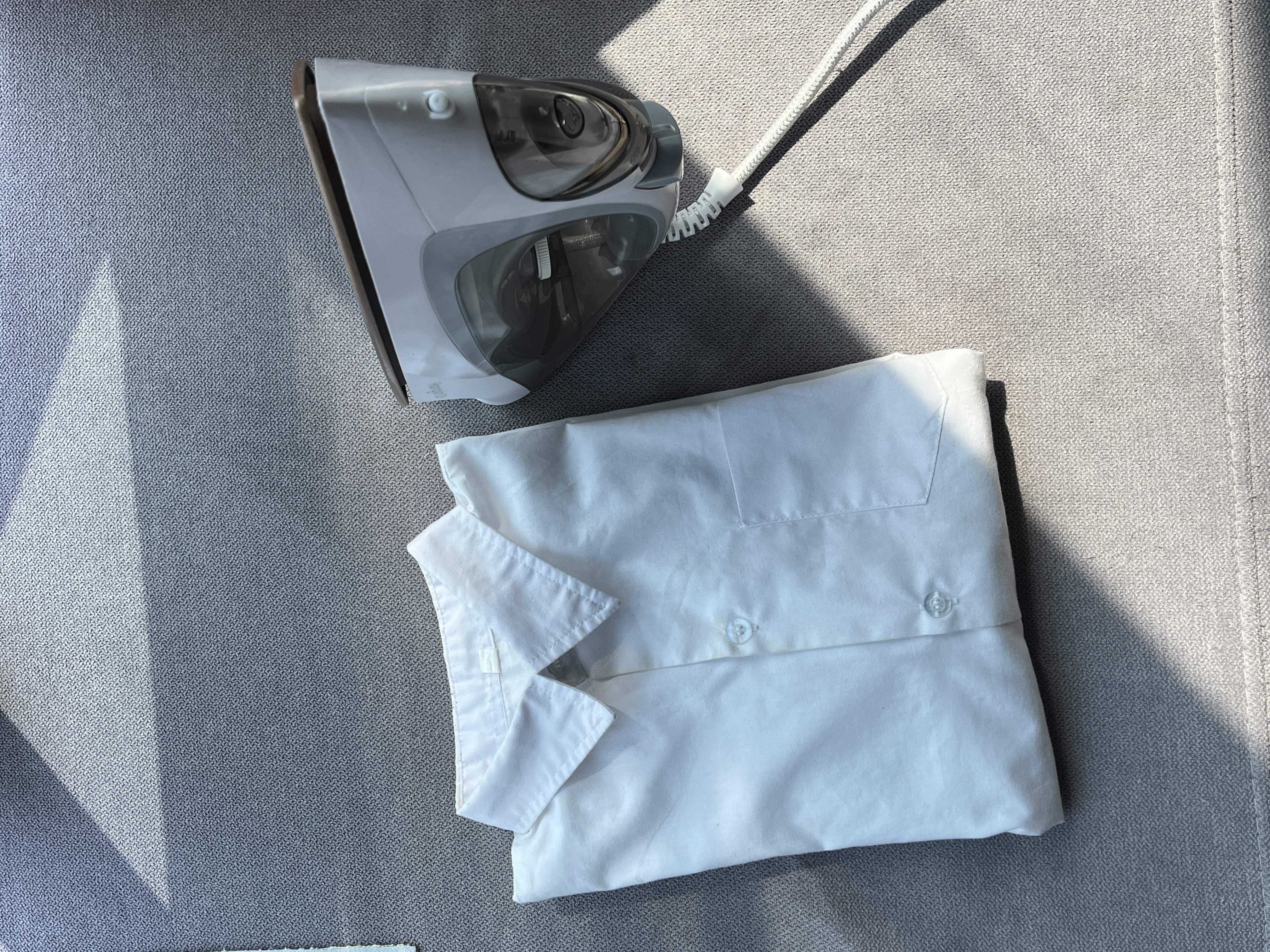 红心手持式电熨斗家用蒸汽挂烫机小型电熨斗干湿两用大功率烫衣服蒸汽熨斗家用挂烫机 YSH1379【加大水箱铝合金底板】 实拍图