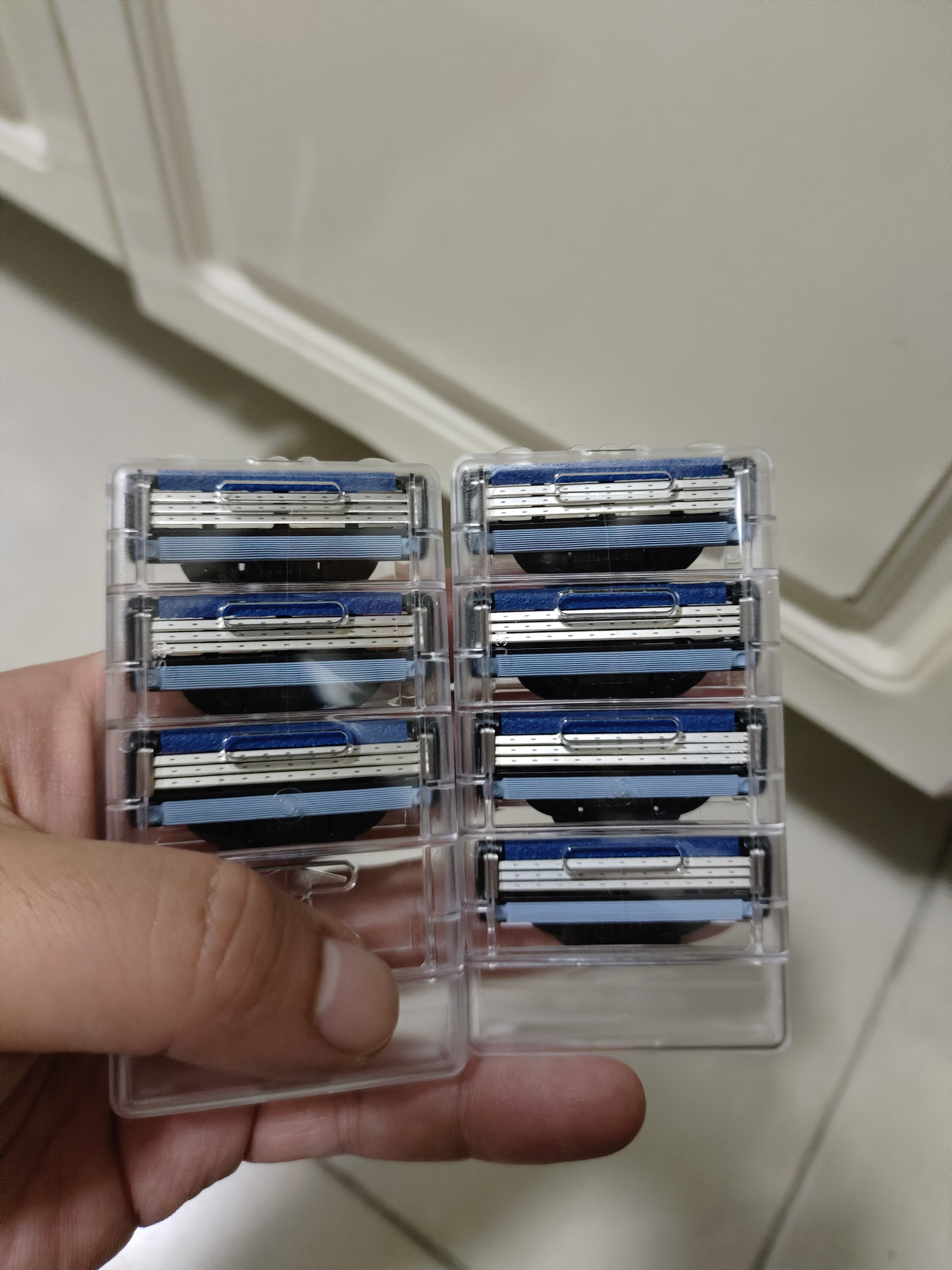 吉列锋速3经典剃须刀片替换装8刀头 手动式剃刮胡须刀 3层刀片 男士 京东自营旗舰 非吉利 实拍图
