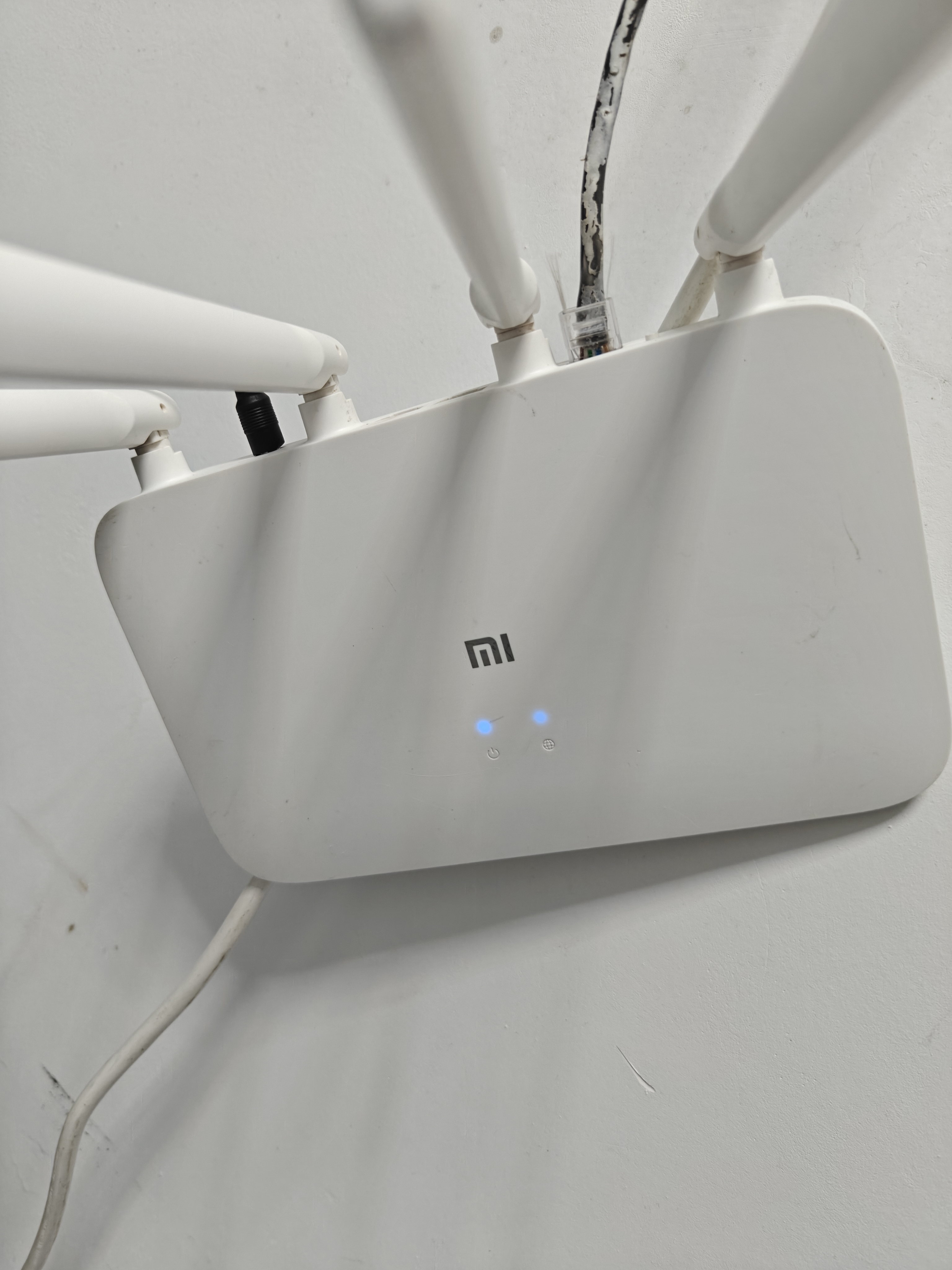 小米（MI）小米路由器【二手8成新】家用无线速率双千兆5G双频WIFI宽带移动联通电信校园网四天线穿墙王高速1200M 【全千兆】4a千兆版配电源送网线 实拍图