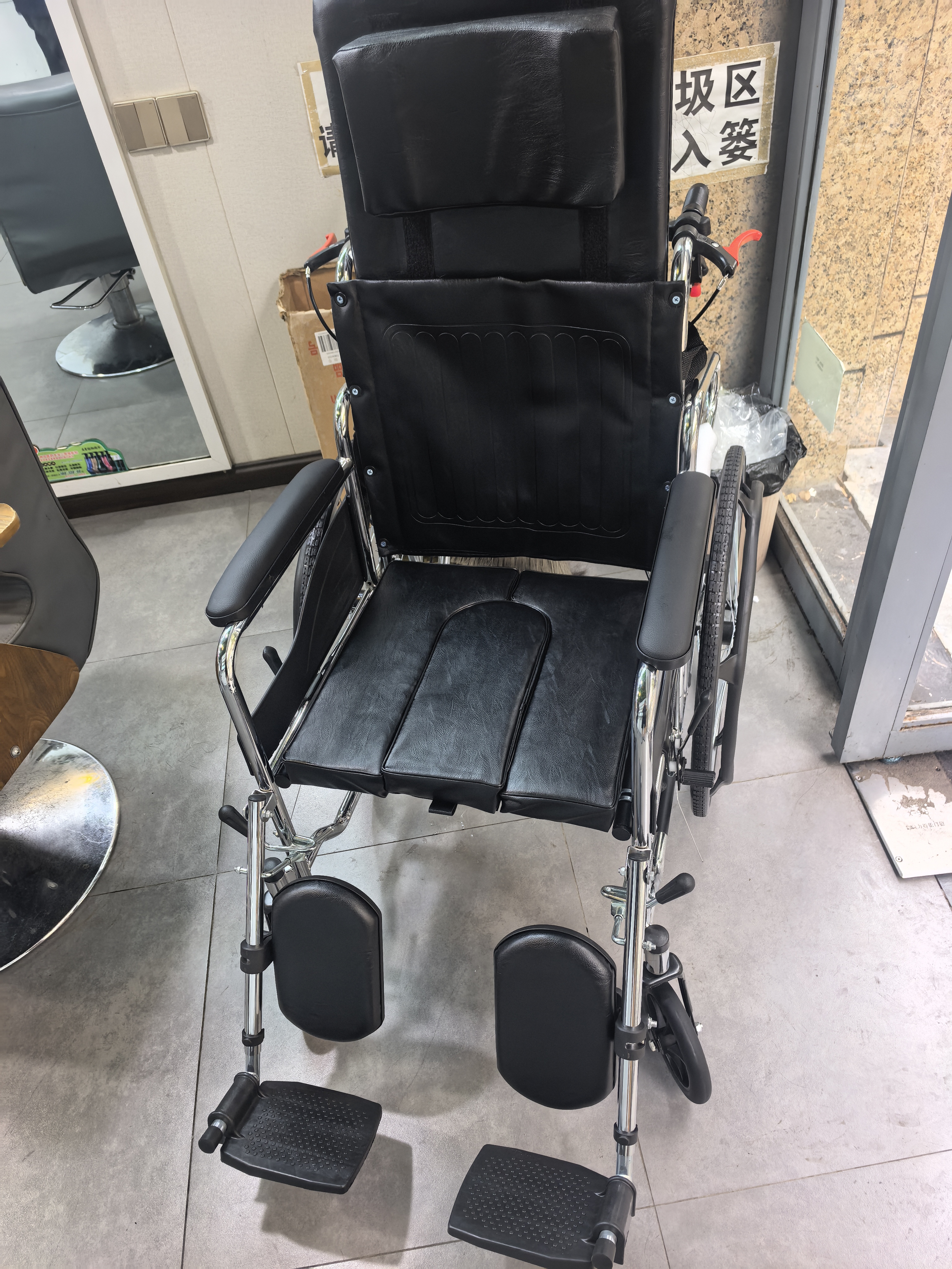 怡辉（YIHUI）轮椅瘫痪老人专用出行可躺可大小便轻便折叠带坐便器护理代步推车 实拍图
