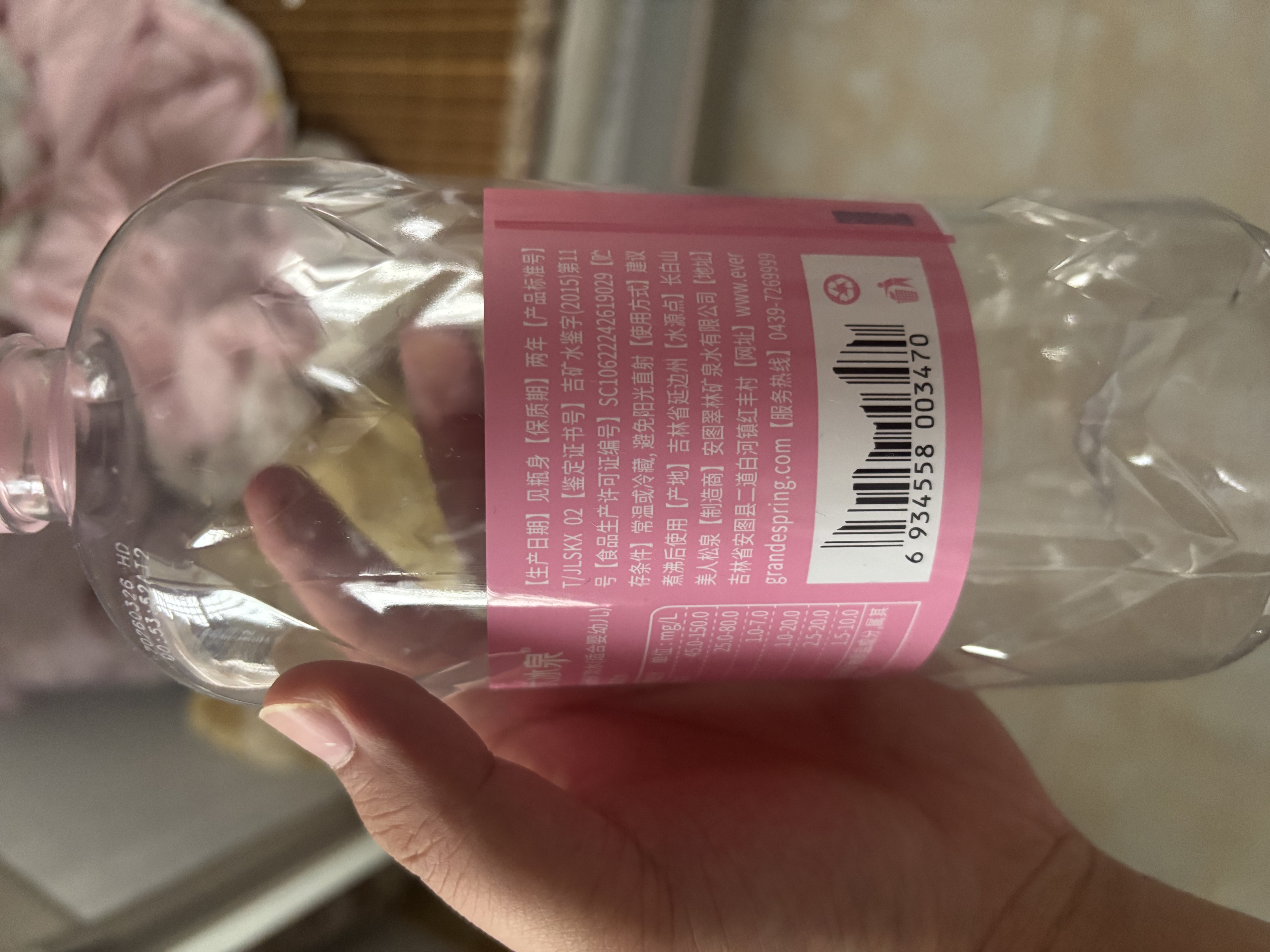 恒大冰泉长白山宝宝水婴儿水矿泉水儿童饮用水泡奶粉天然低钠 1L*6瓶整箱 实拍图