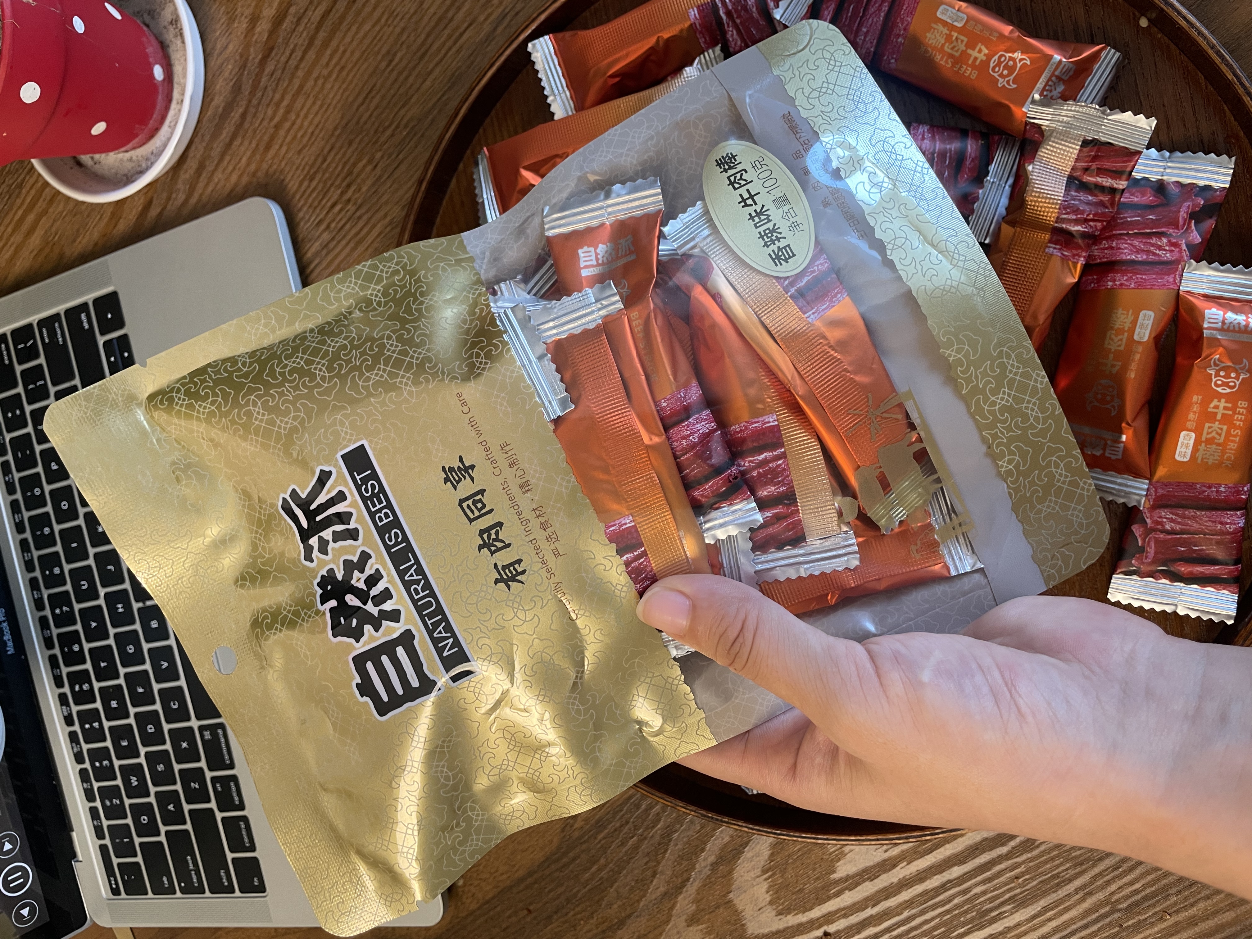 自然派有肉同享牛肉棒100g*2袋 香辣老字号休闲零食牛肉干肉脯追剧零食 实拍图