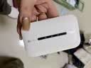 TCL随身wifi2026新款全国通用可移动便携式热点免插卡无线网wi-fi6无限制大流量车载4G路由器5GXY15B 【2026最新爆款】紫光展锐芯片+无线wifi6 足额不虚标月享1500G流量 实拍图