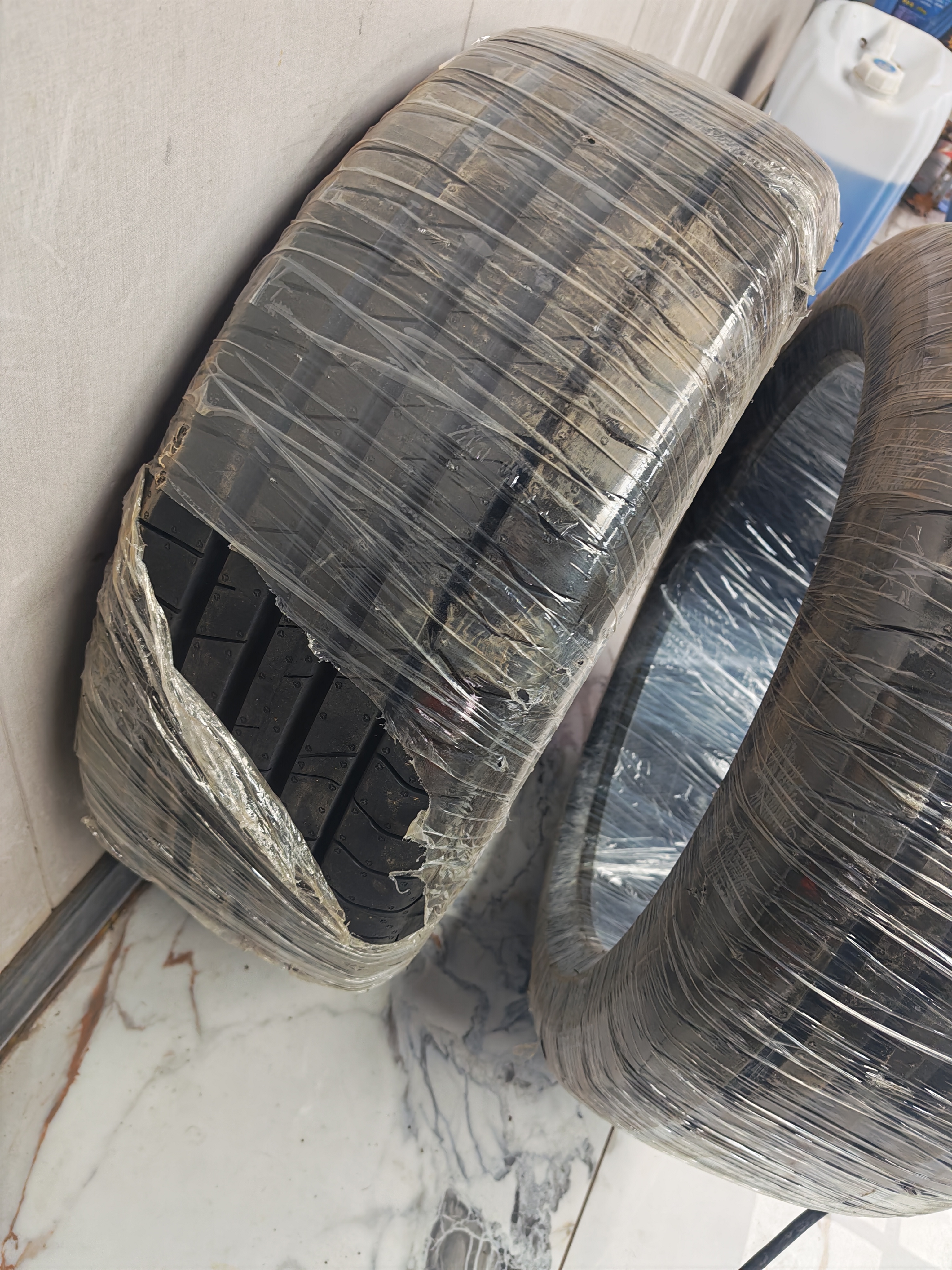 固特异（Goodyear）汽车轮胎 225/45R18 95W 鹰驰F1酷跑 适配起亚索纳塔 御乘升级 实拍图