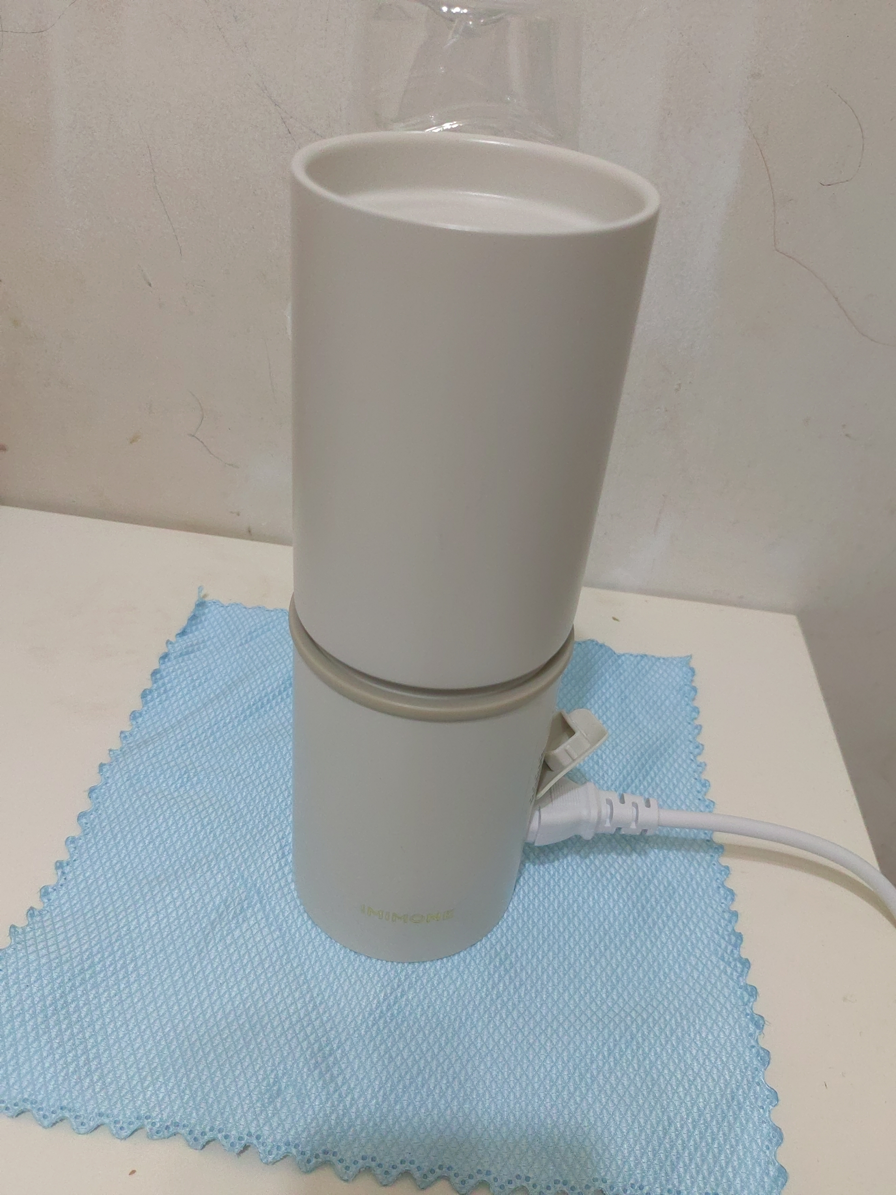 IMiMONE【国庆好物】米萌便携式即热饮水机家用台式小型直饮机宿舍抽水器电热水杯差旅烧水壶IM101白 实拍图
