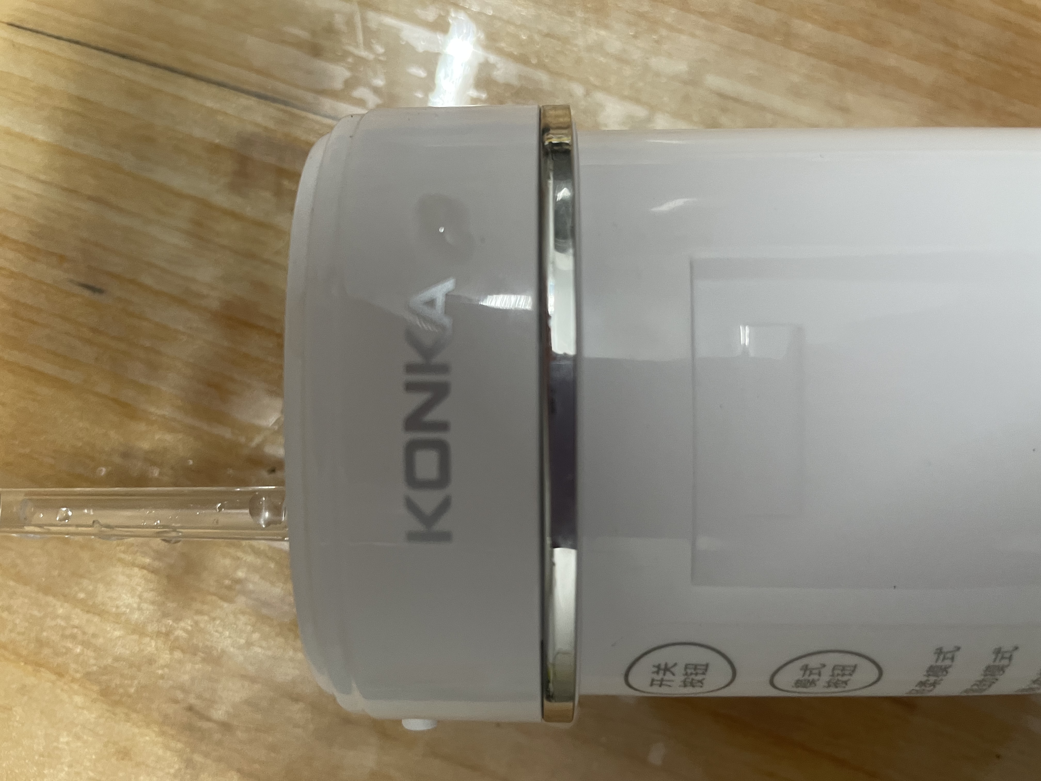 康佳（KONKA）冲牙器家用洗牙器洁牙器牙齿冲洗器水牙线牙结石充电便携式全身水洗正畸喷嘴礼物送父母亲男女友 【喷嘴收纳】三秒渐强+高效脉冲+长续航 4支喷头 实拍图