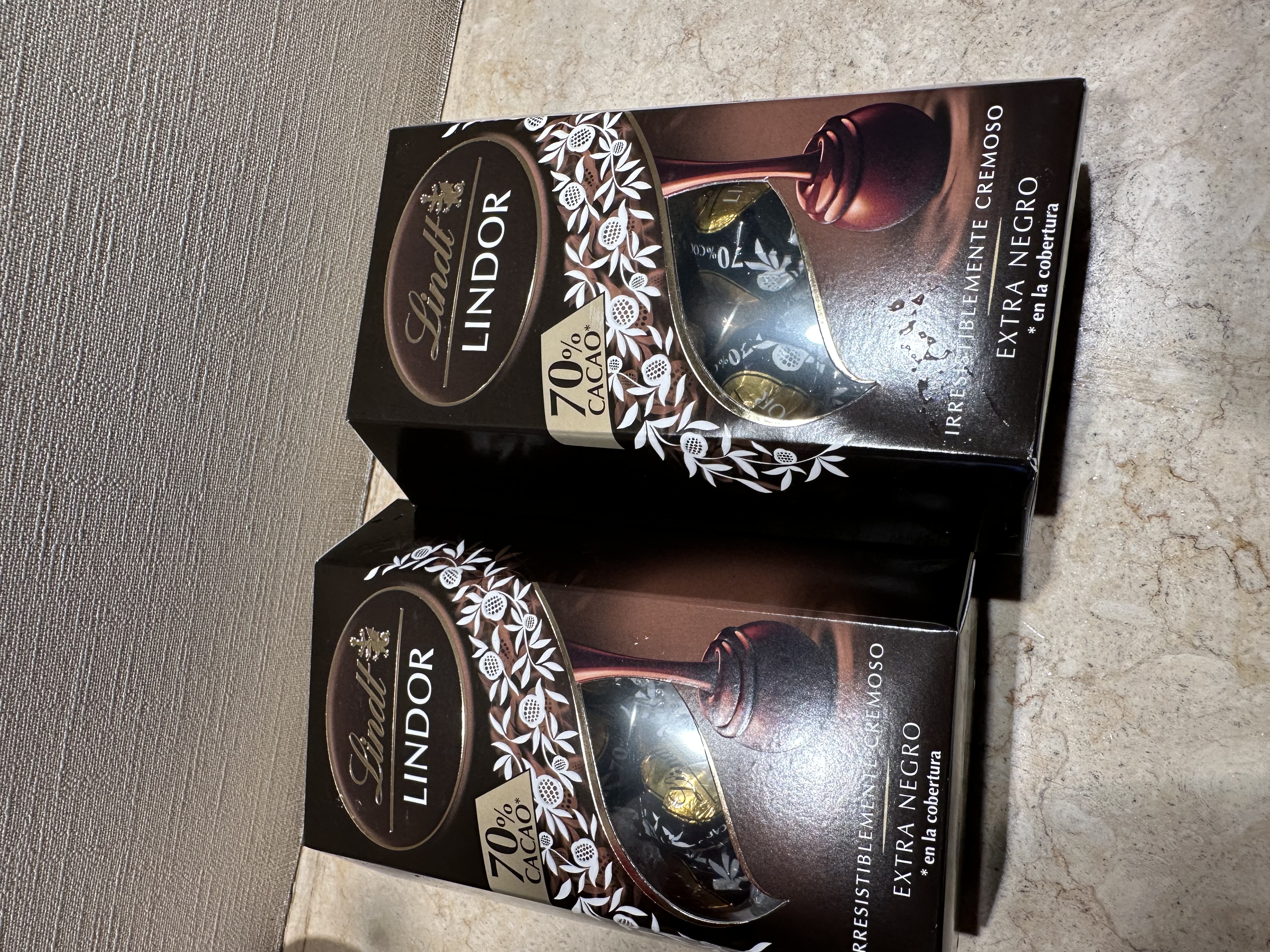 瑞士莲（lindt）70%特浓软心黑巧克力约16粒200g喜糖礼物零食中秋节伴手礼物盒 实拍图