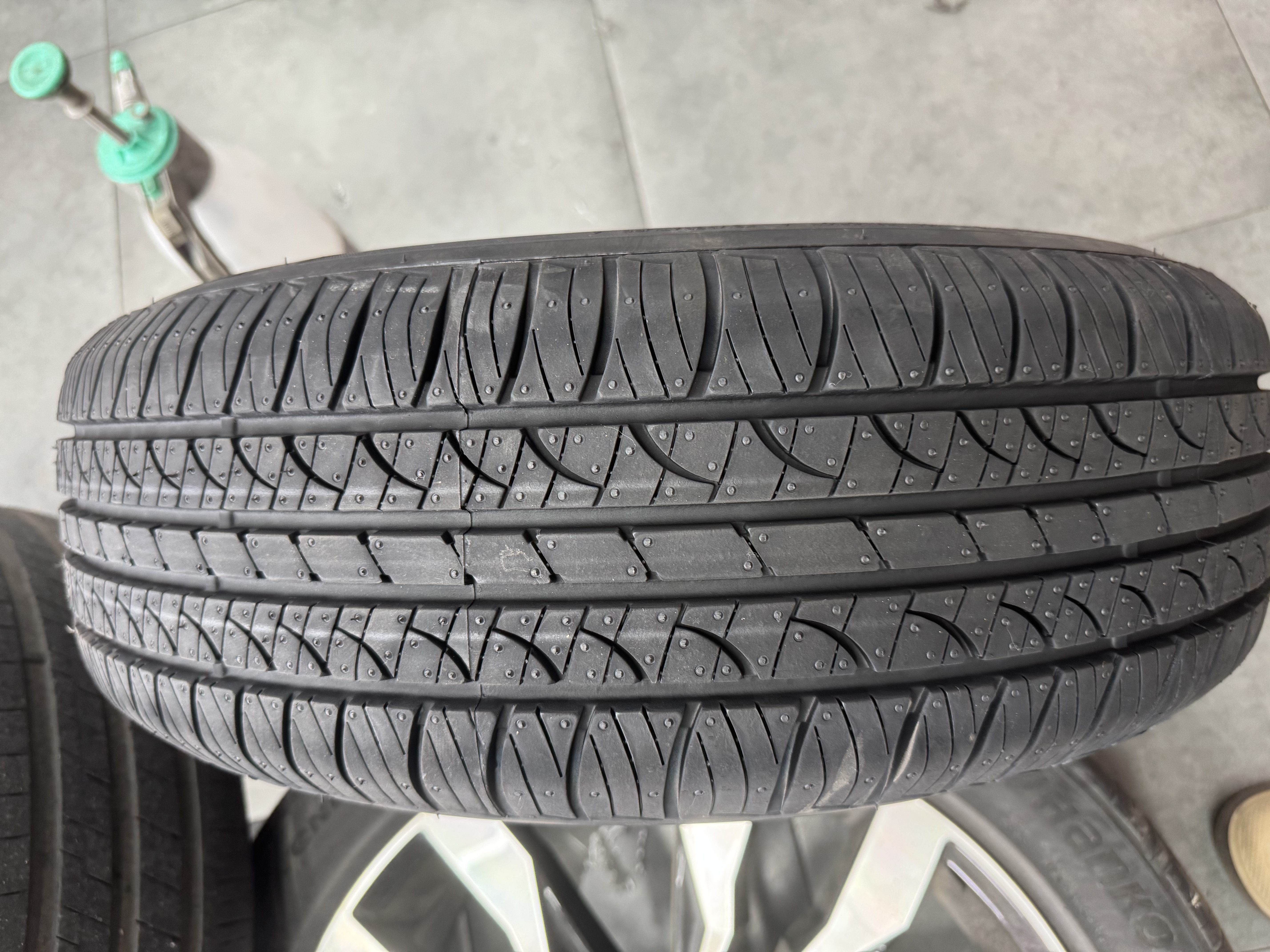 韩泰（Hankook）汽车轮胎 195/65R15 91H SK70 适配卡罗拉/朗逸/宝来/雷凌/福睿斯 实拍图