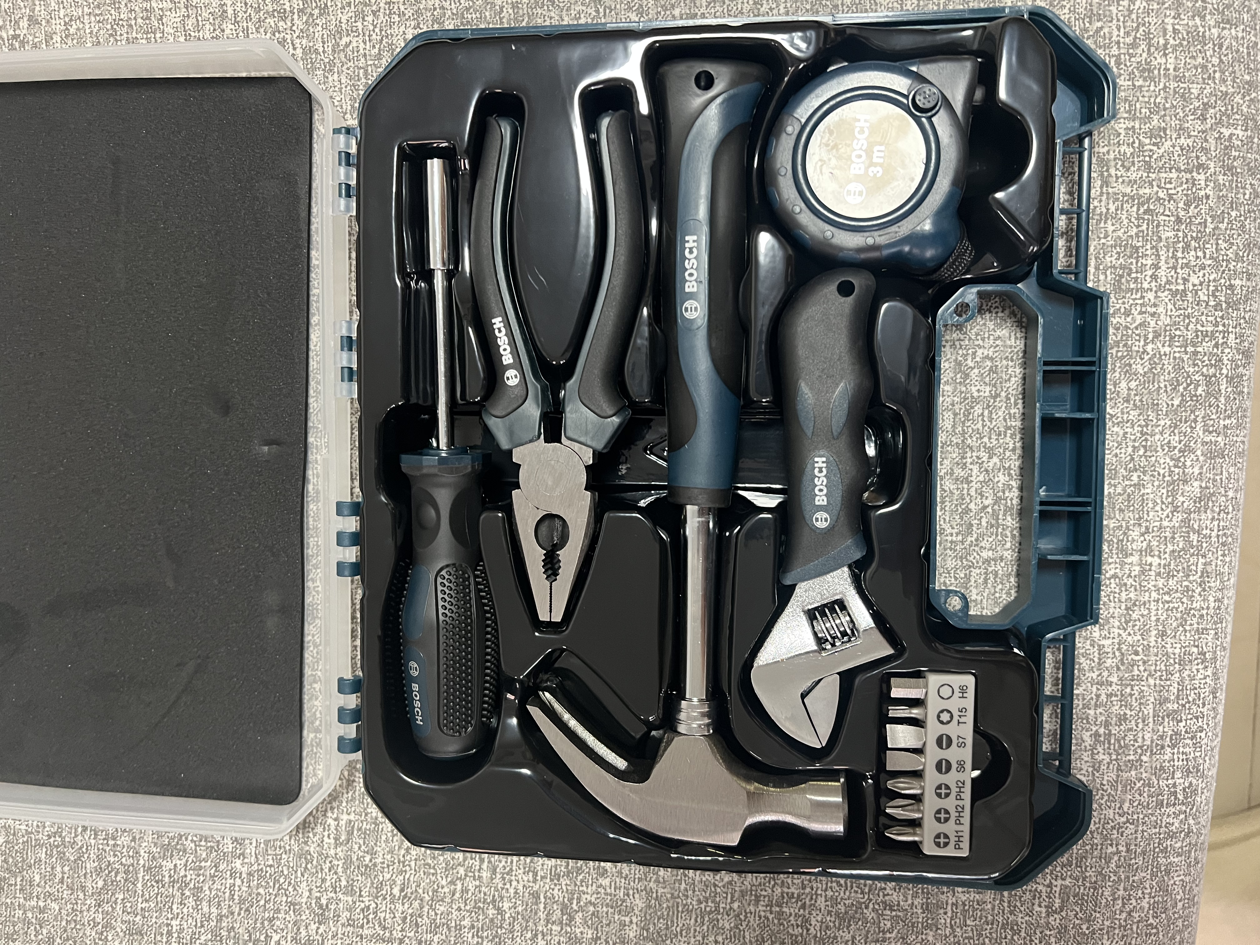 博世手动工具箱家用多功能五金工具 家装家具组装门锁安装12件 实拍图